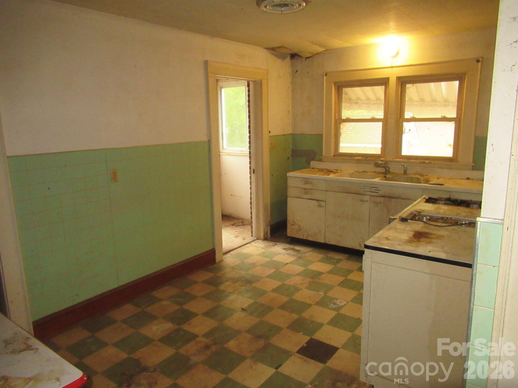 7916 Sherrills Ford Road — Sherrills Ford