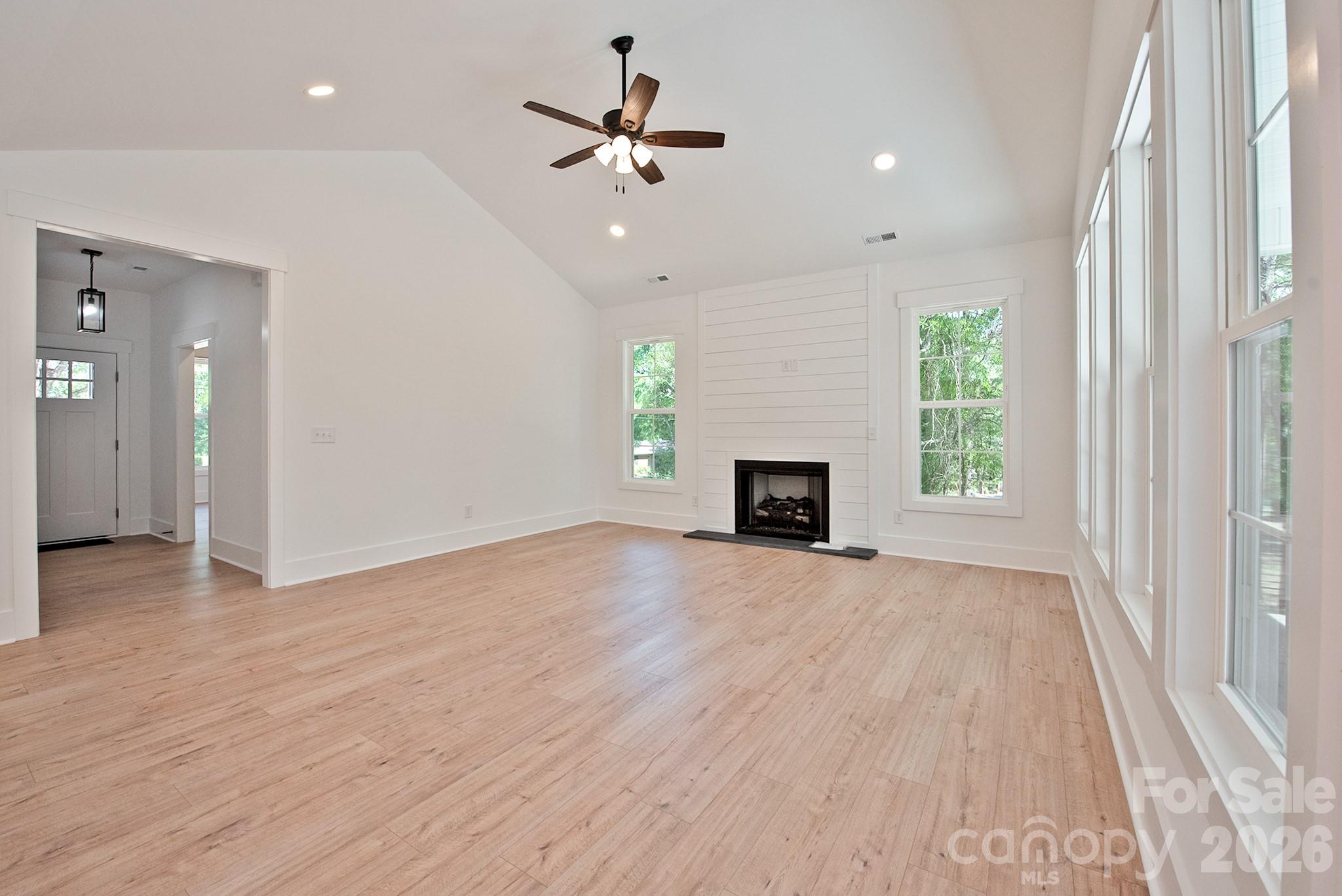 581 Goldmoor Drive NE — Concord