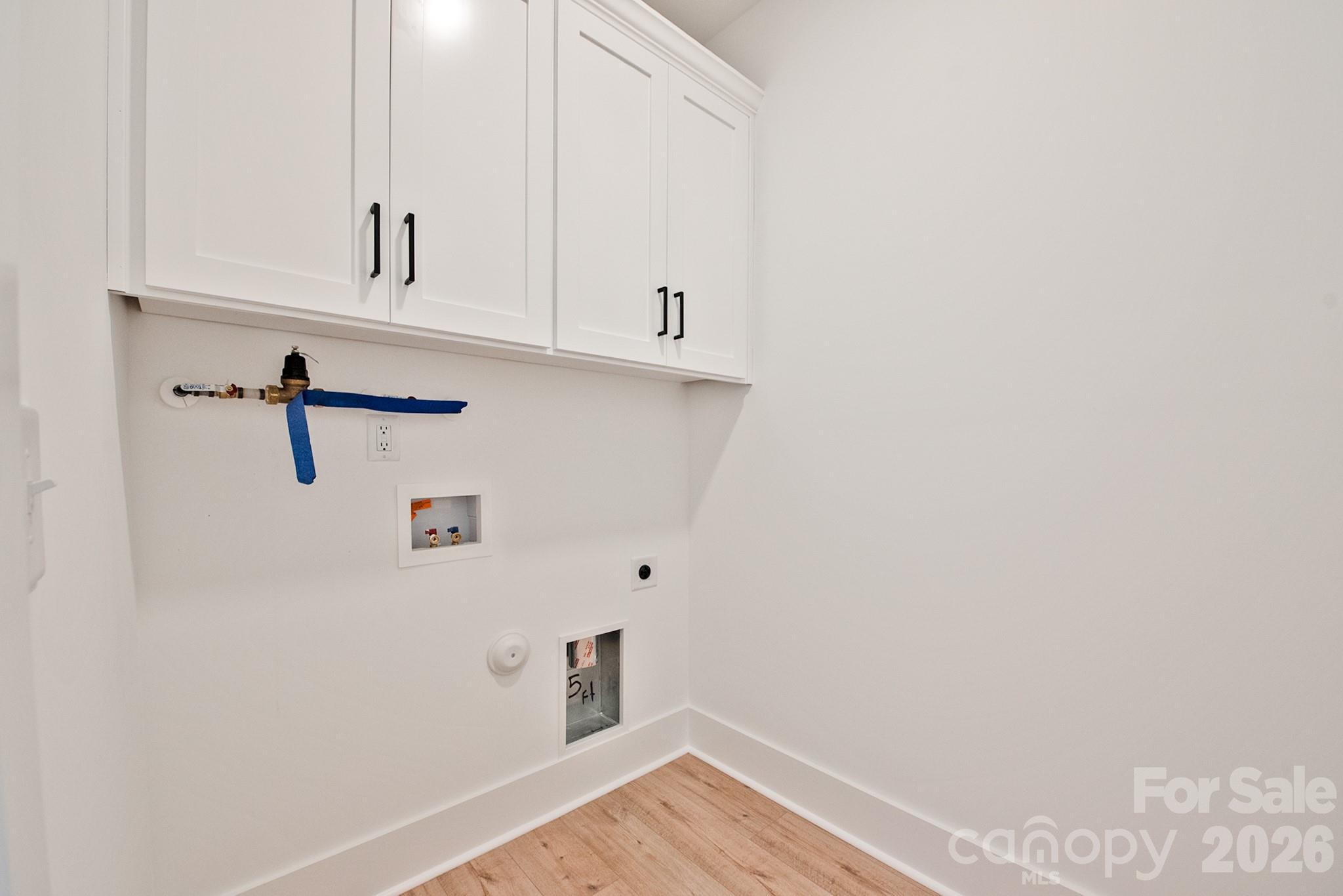 581 Goldmoor Drive NE — Concord
