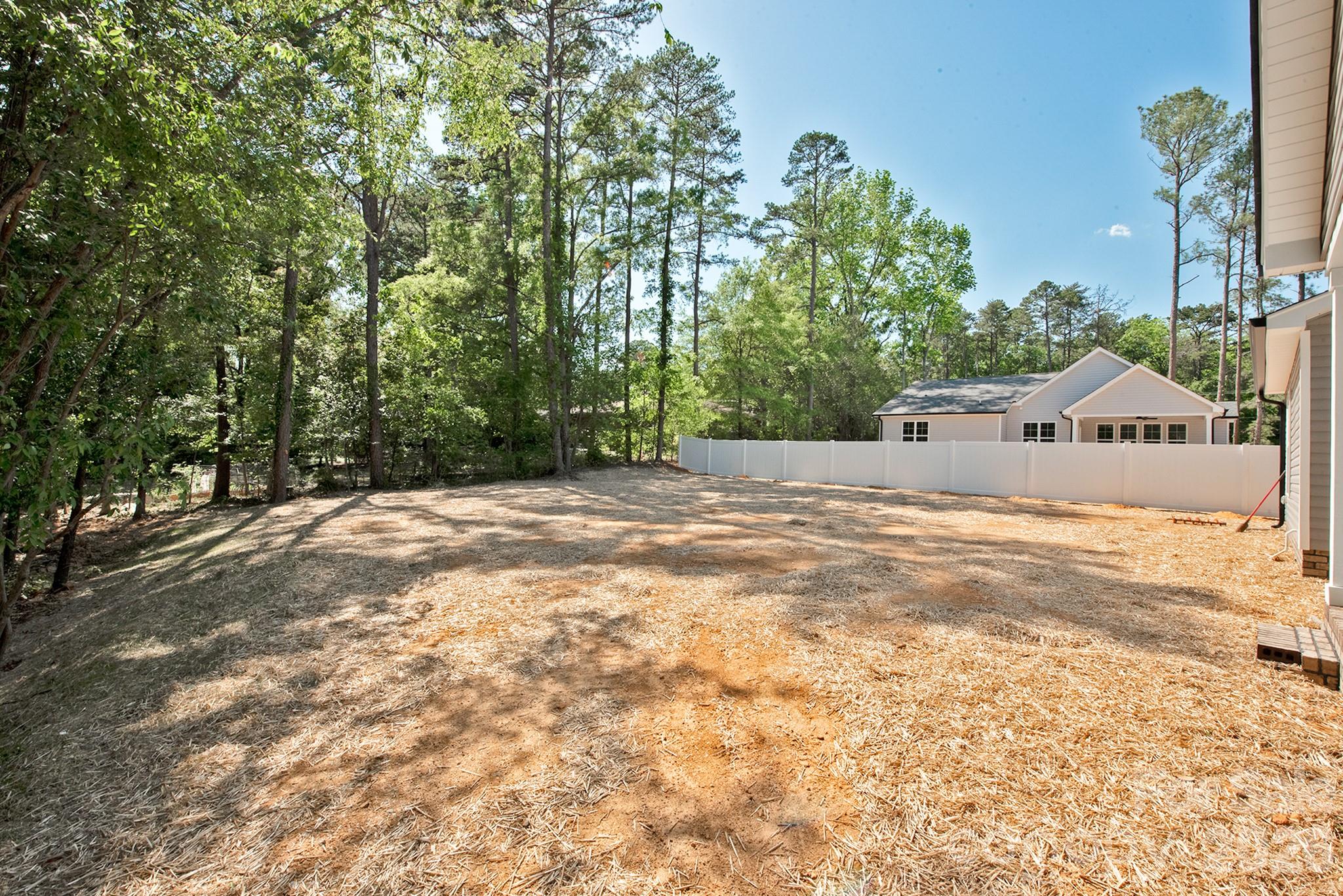 581 Goldmoor Drive NE — Concord