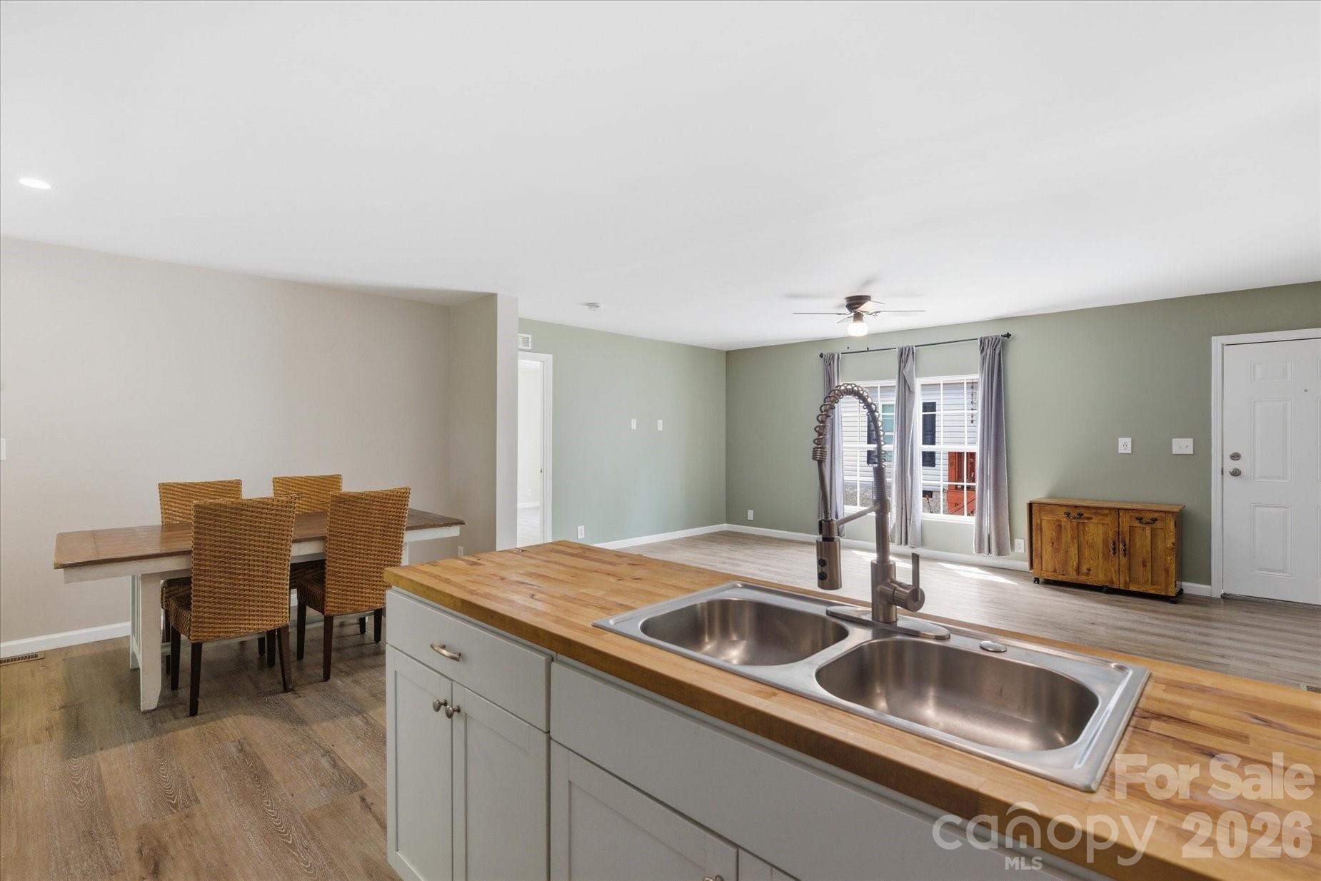 106 Central Avenue — Swannanoa