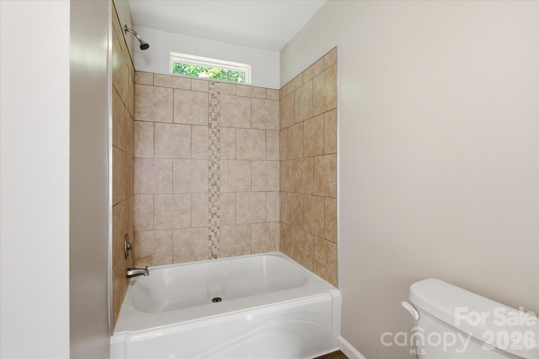 106 Central Avenue — Swannanoa