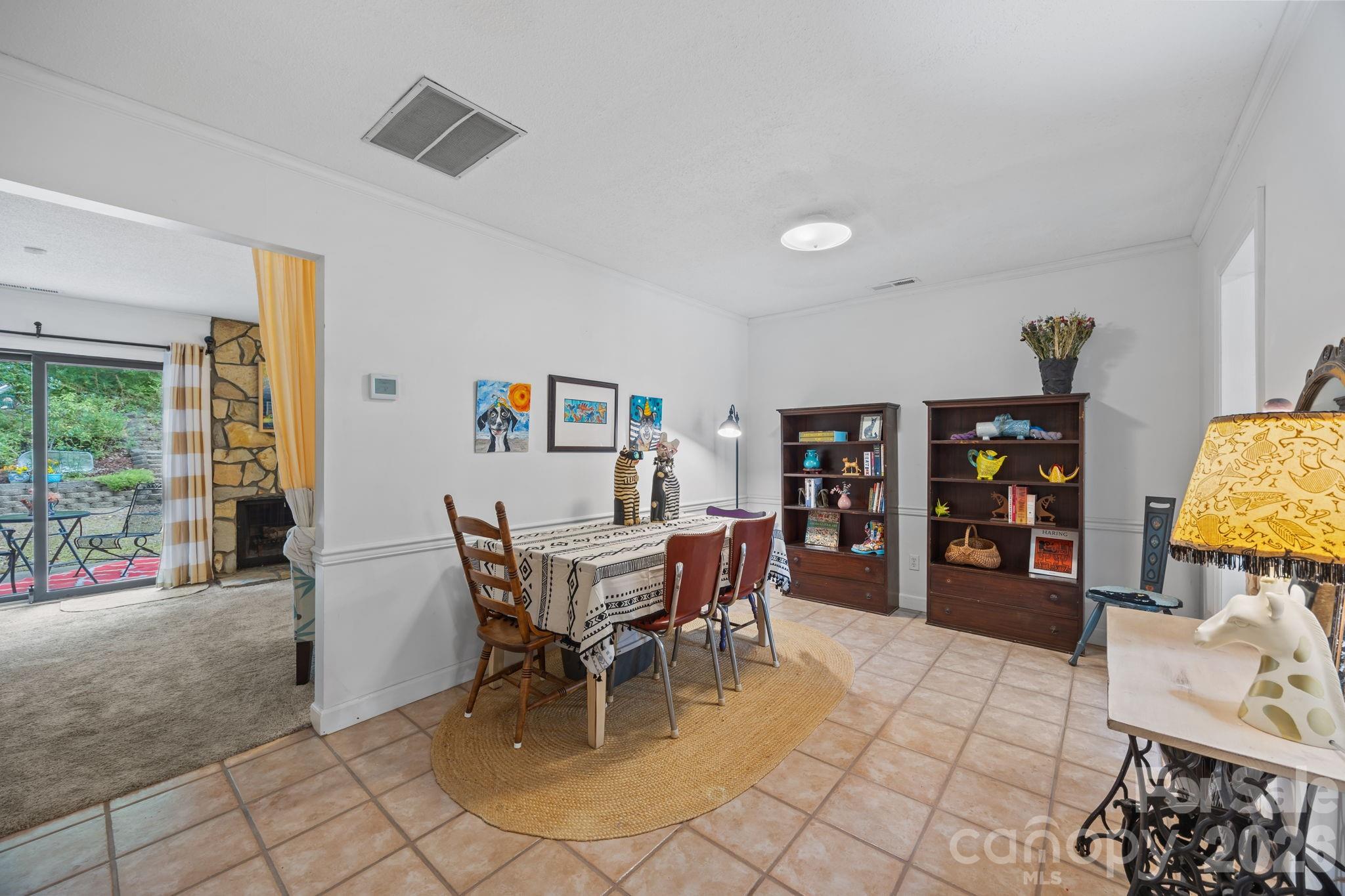 462 Camrose Circle NE — Concord