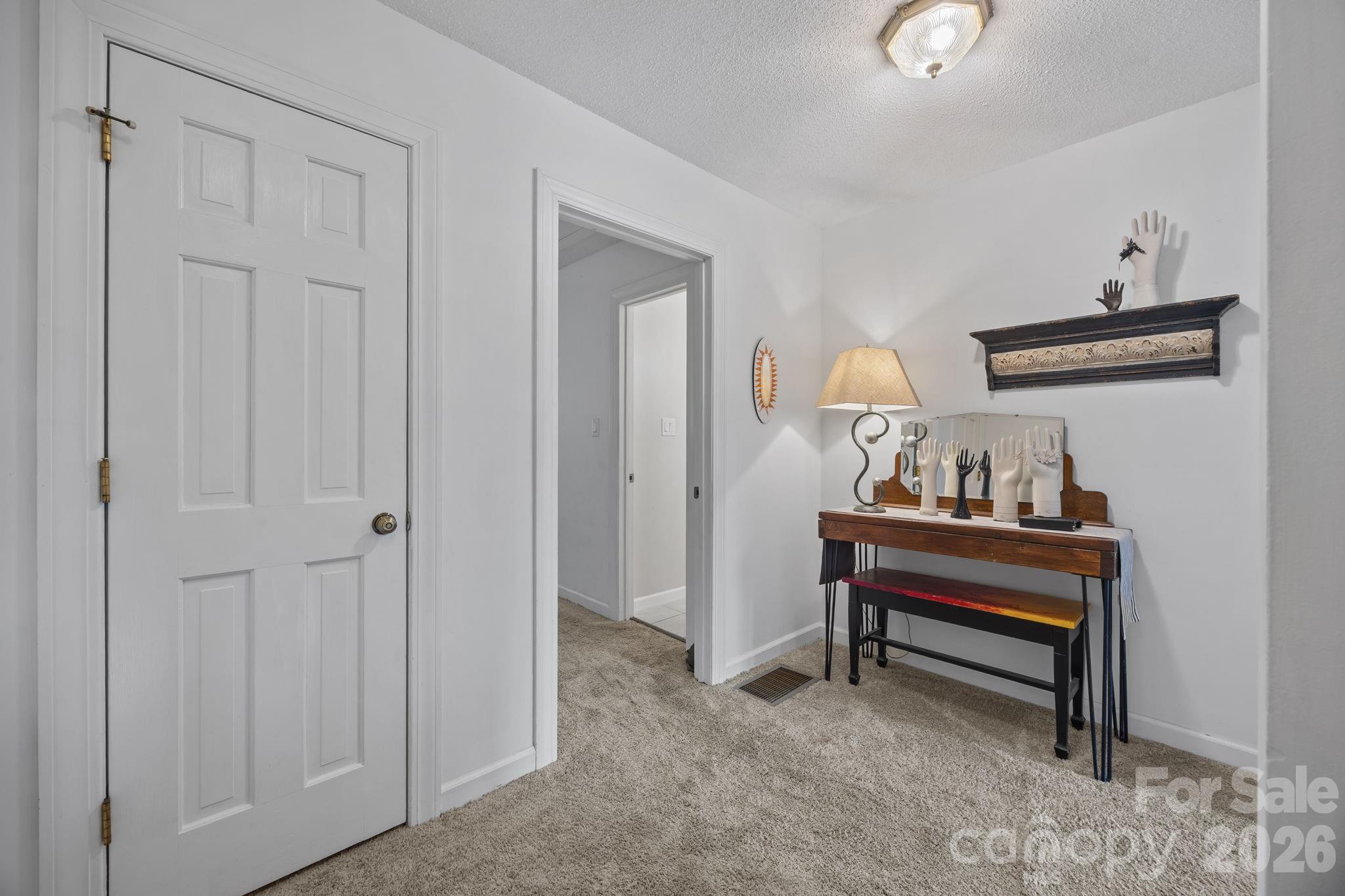 462 Camrose Circle NE — Concord