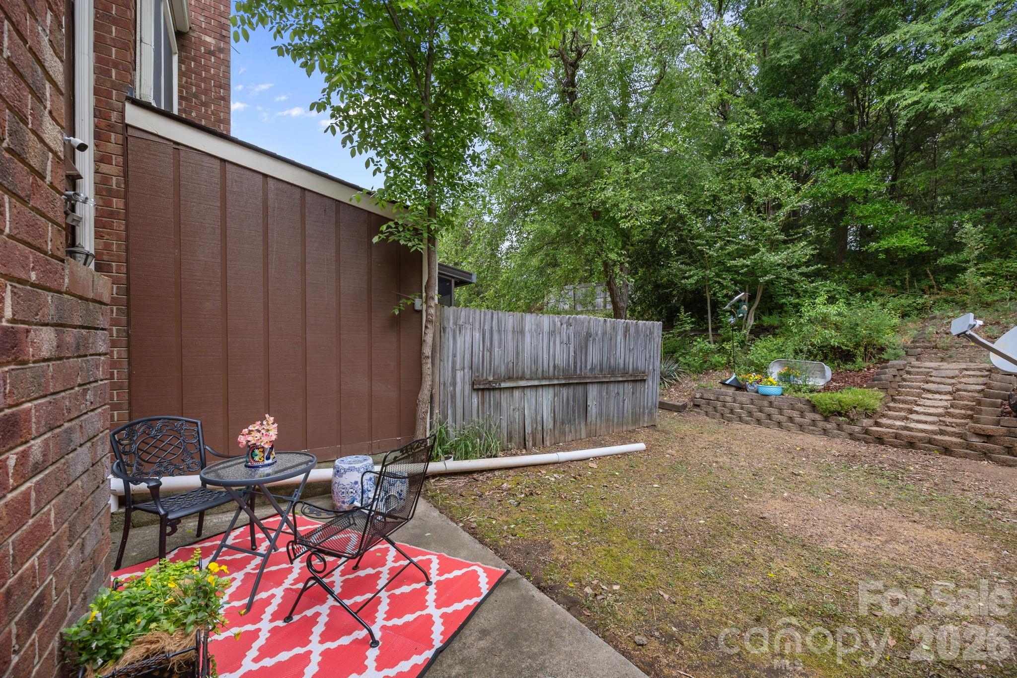 462 Camrose Circle NE — Concord