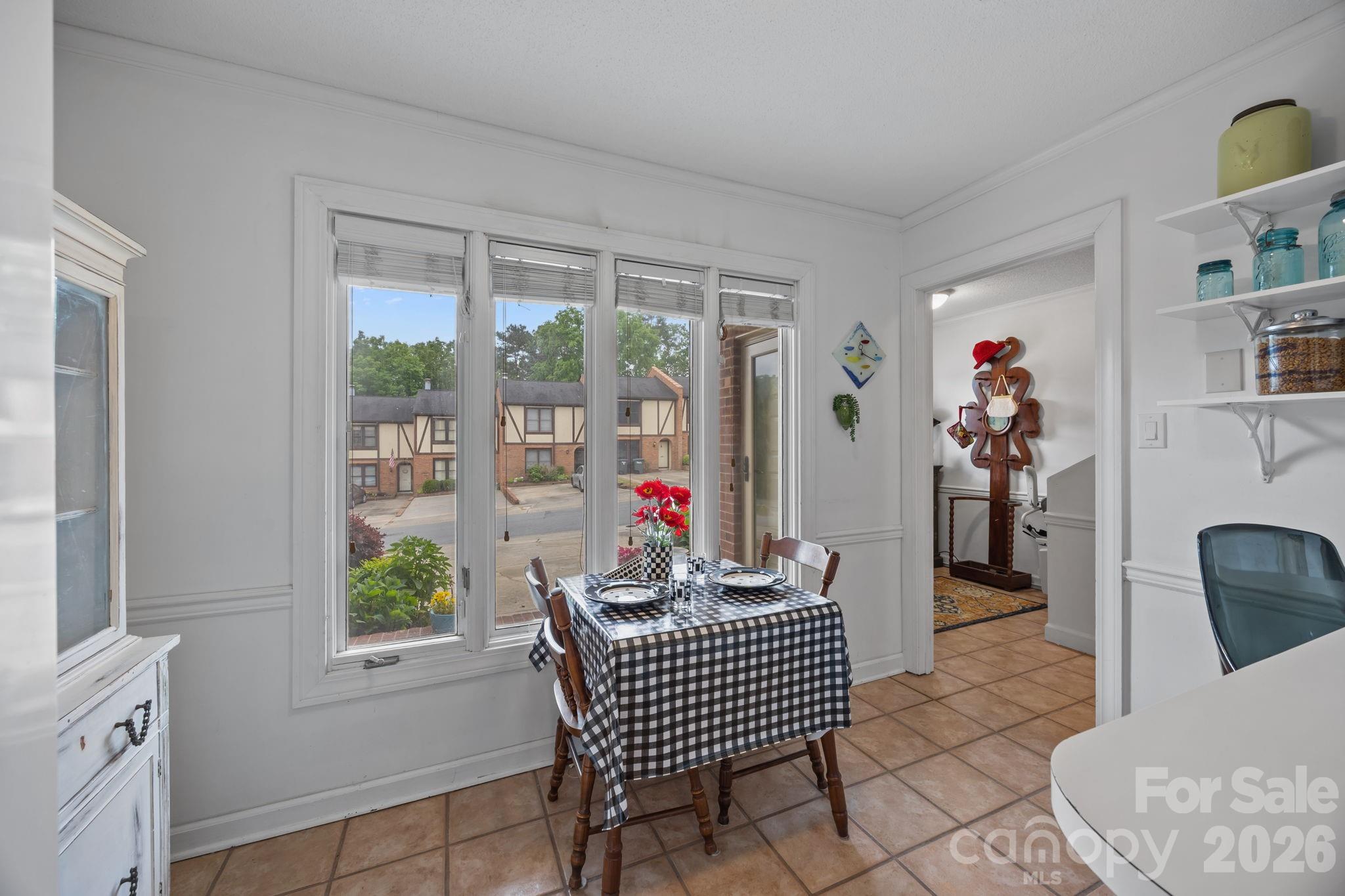 462 Camrose Circle NE — Concord