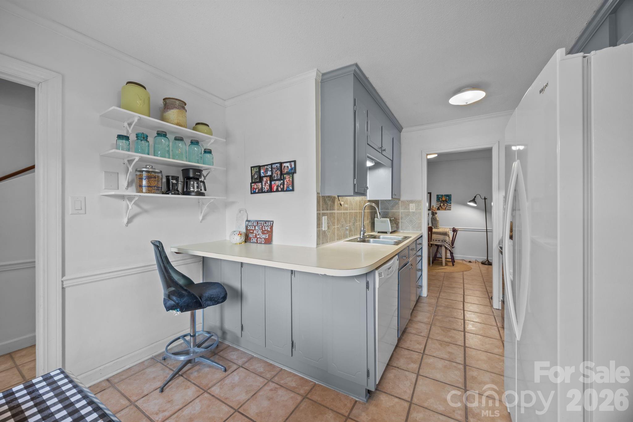 462 Camrose Circle NE — Concord