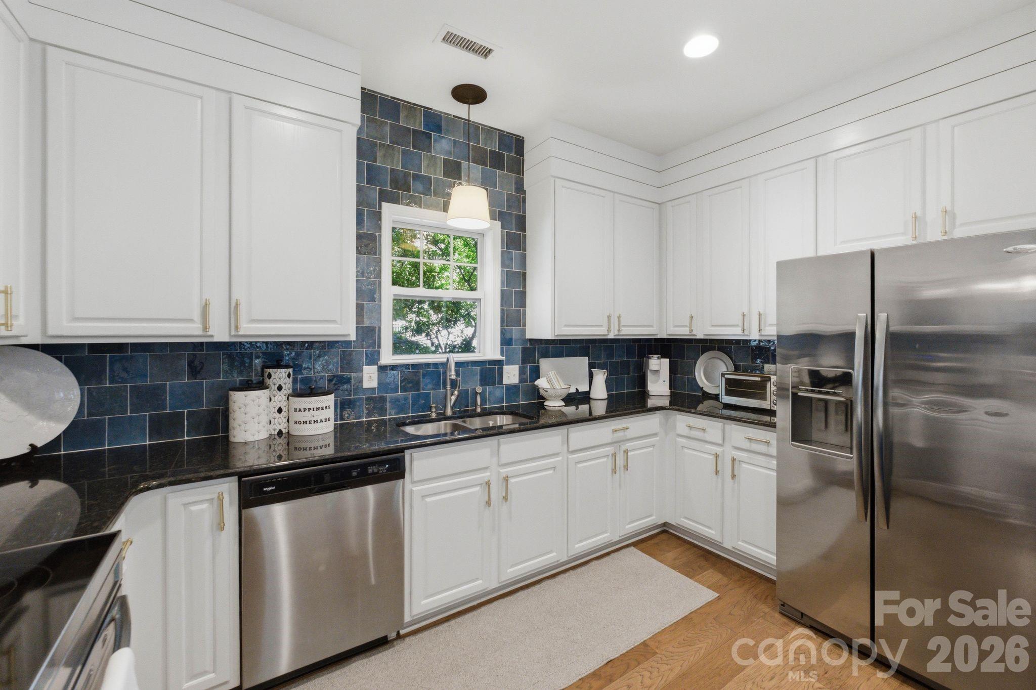 1016 W 1st Street — Charlotte