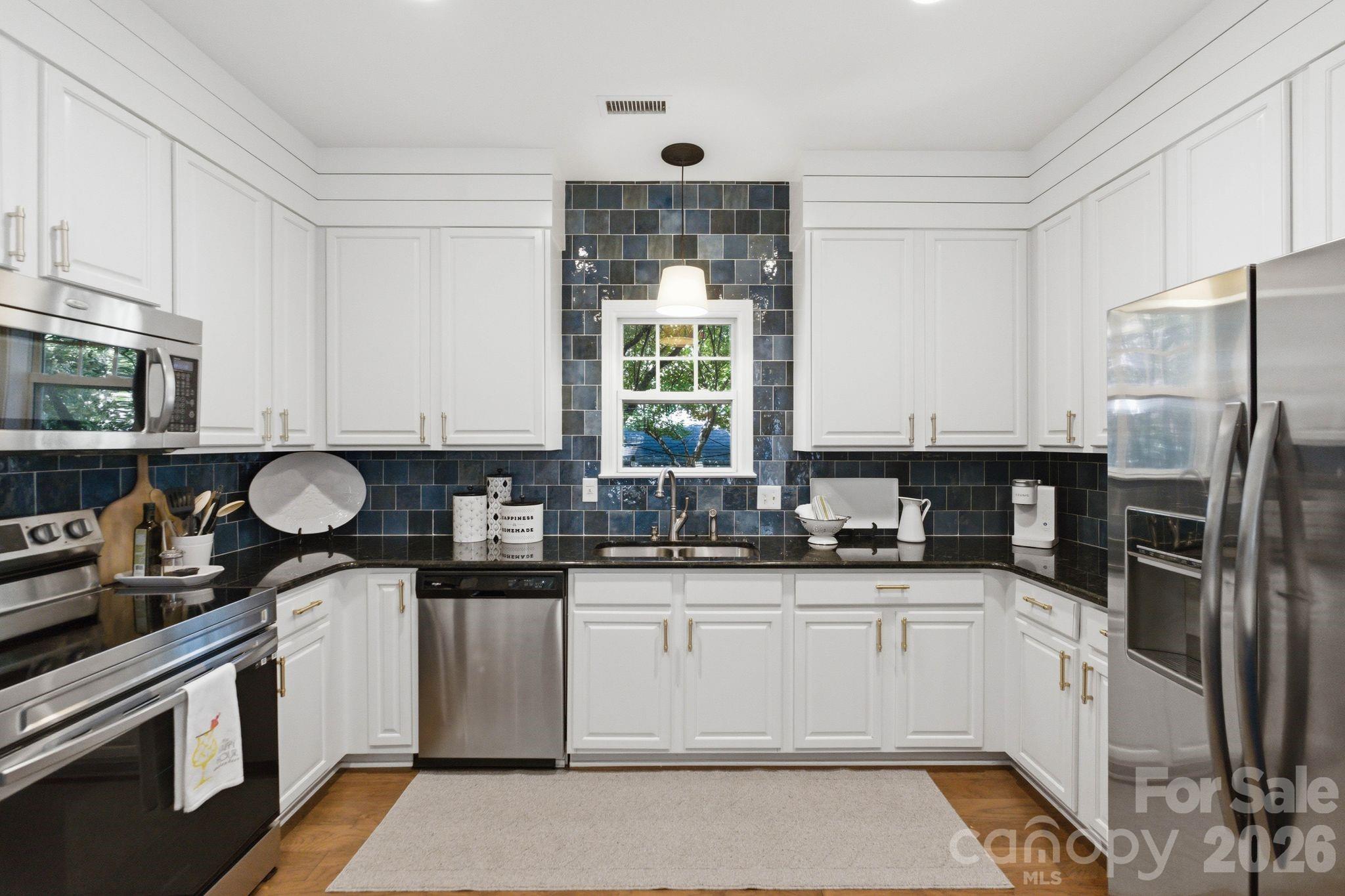 1016 W 1st Street — Charlotte
