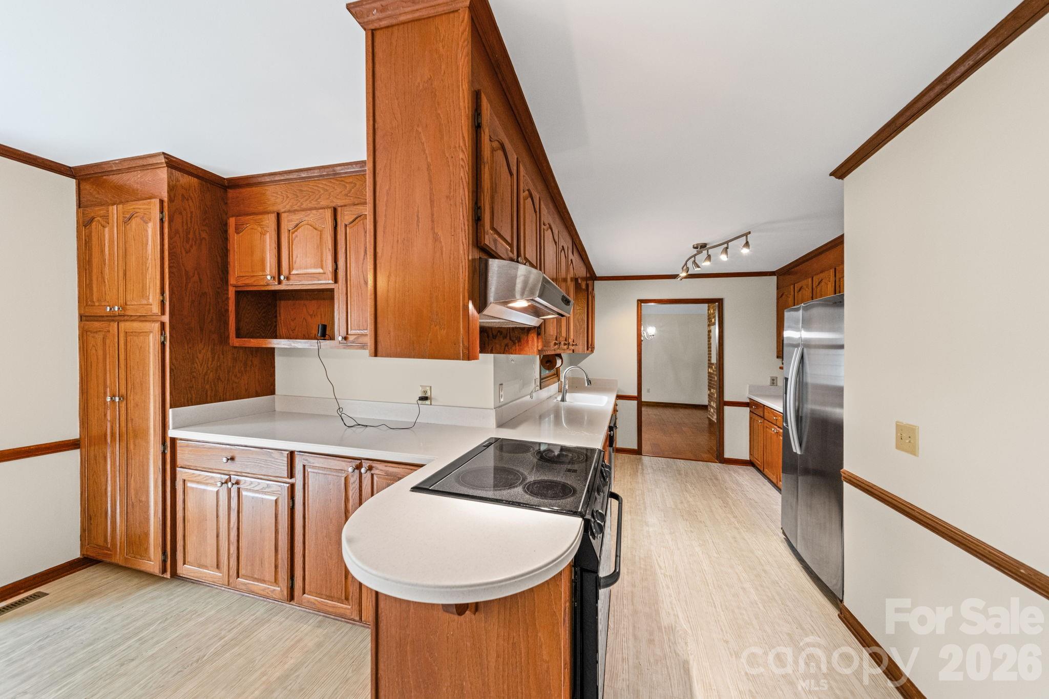541 Harbor Road — Norwood