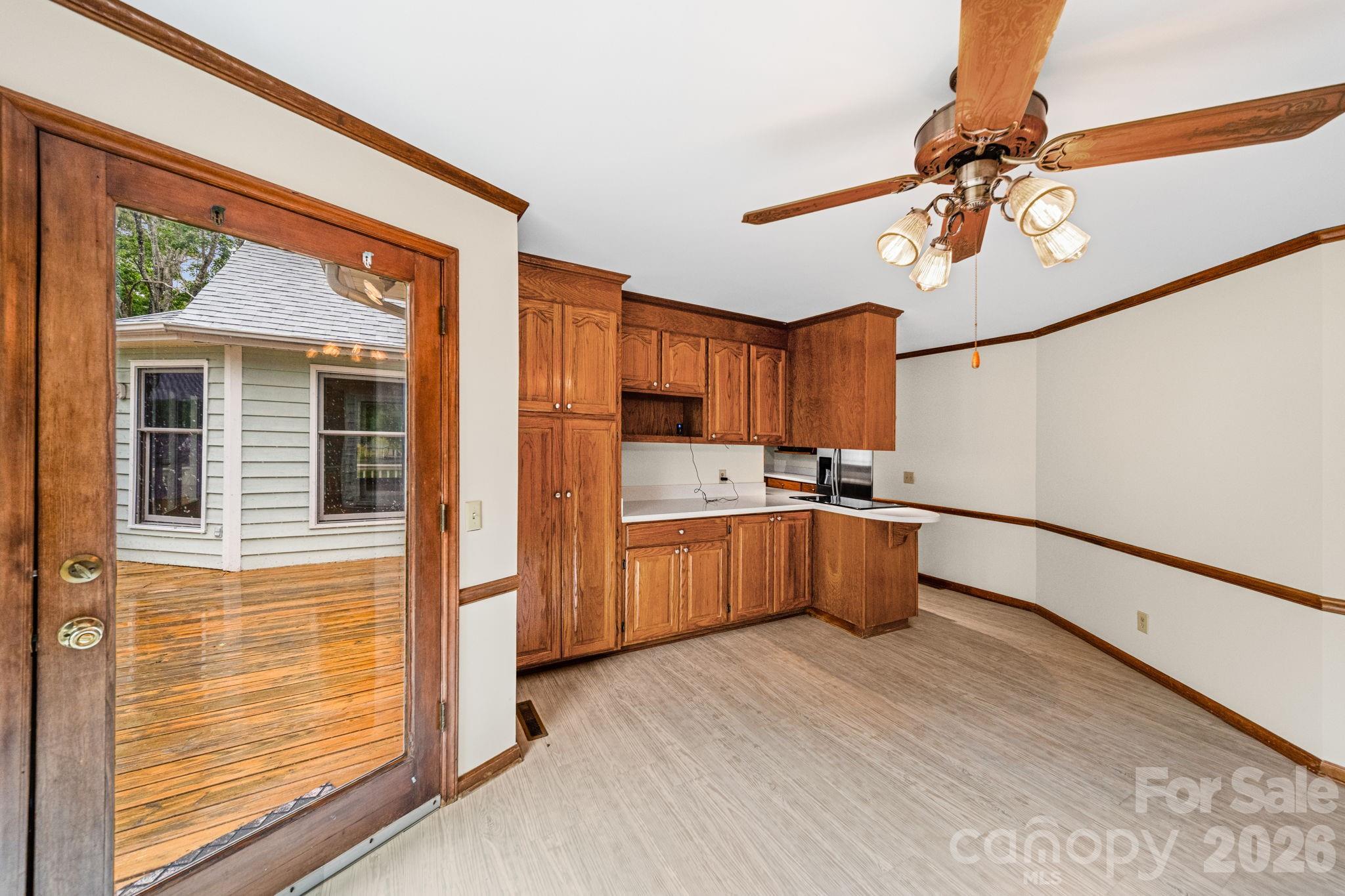541 Harbor Road — Norwood