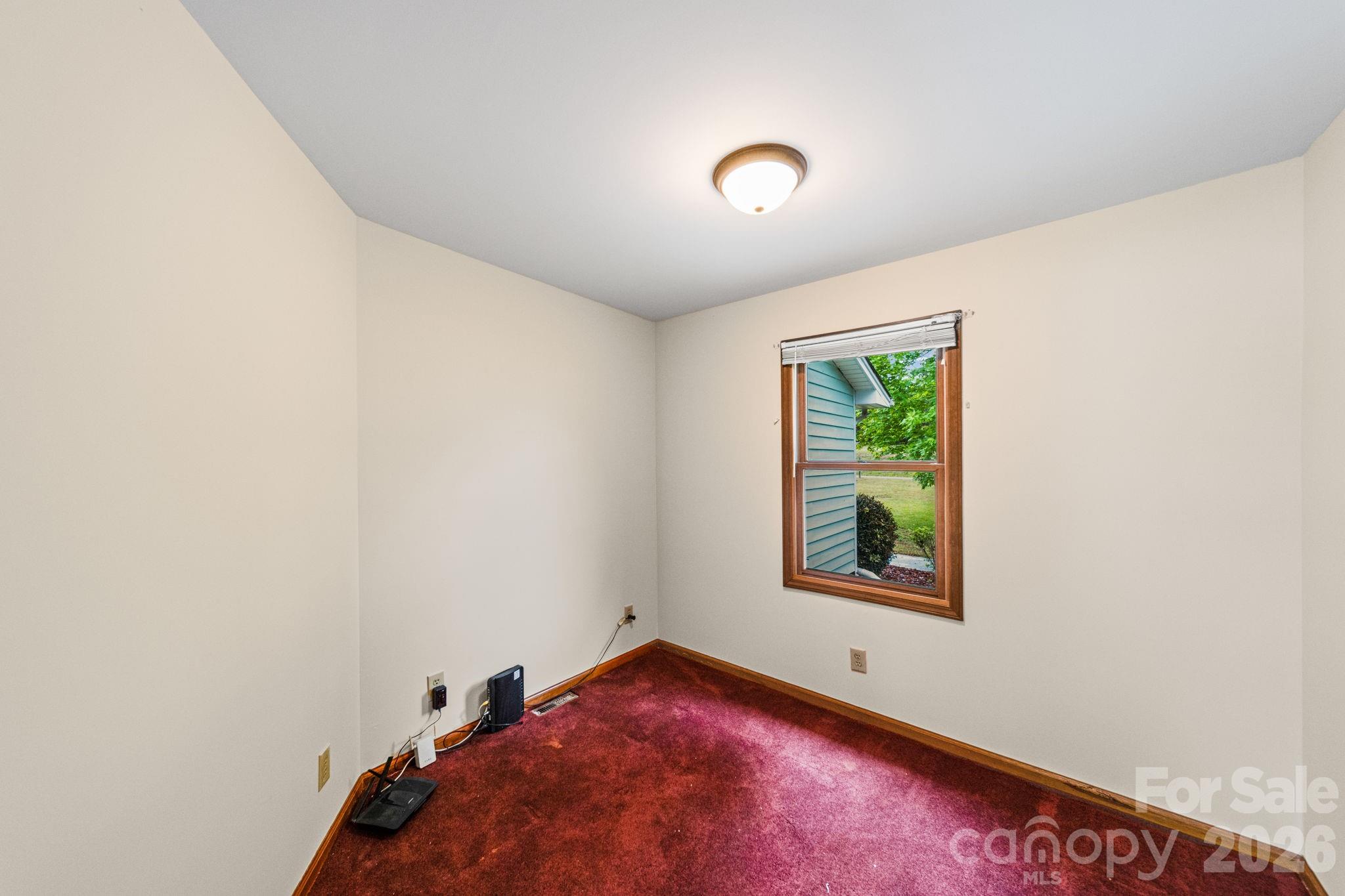 541 Harbor Road — Norwood