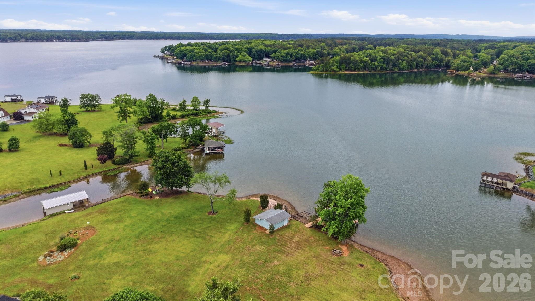 541 Harbor Road — Norwood