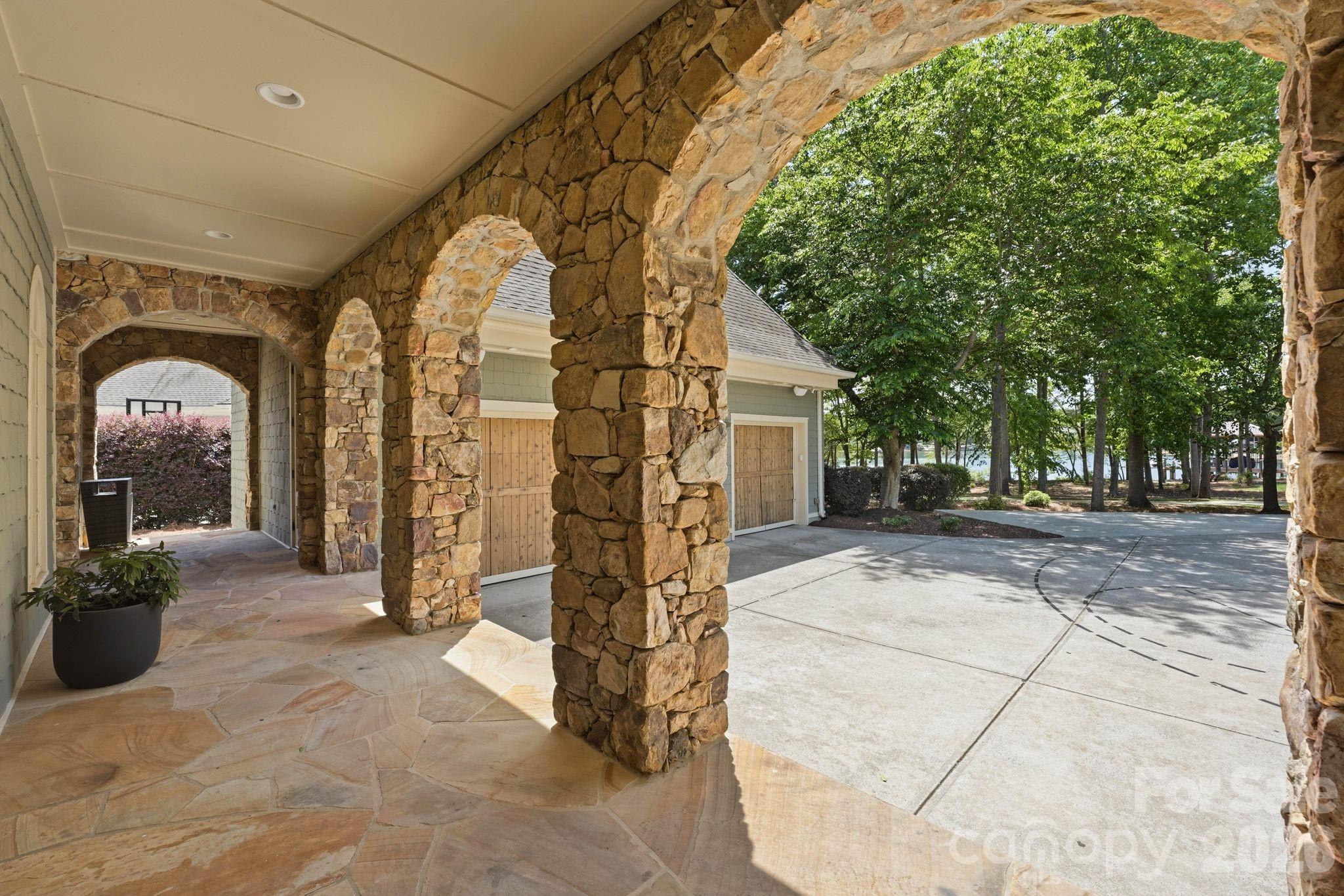 3900 Channel Pointe Lane — Denver