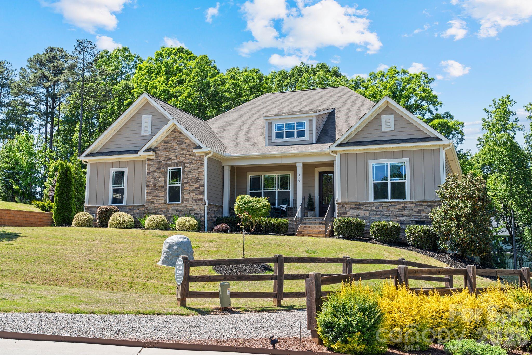 115 Hillside Cove Court — Mooresville