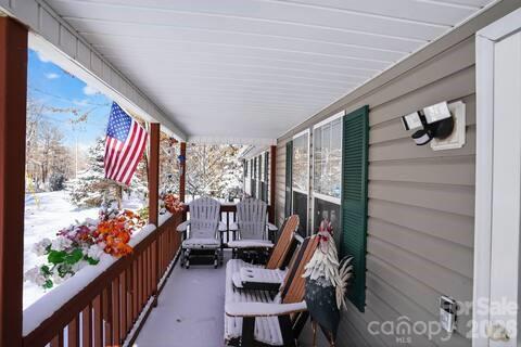 701 Charter Hills Road — Beech Mountain