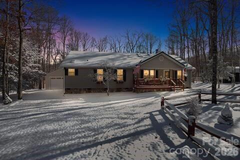 701 Charter Hills Road — Beech Mountain