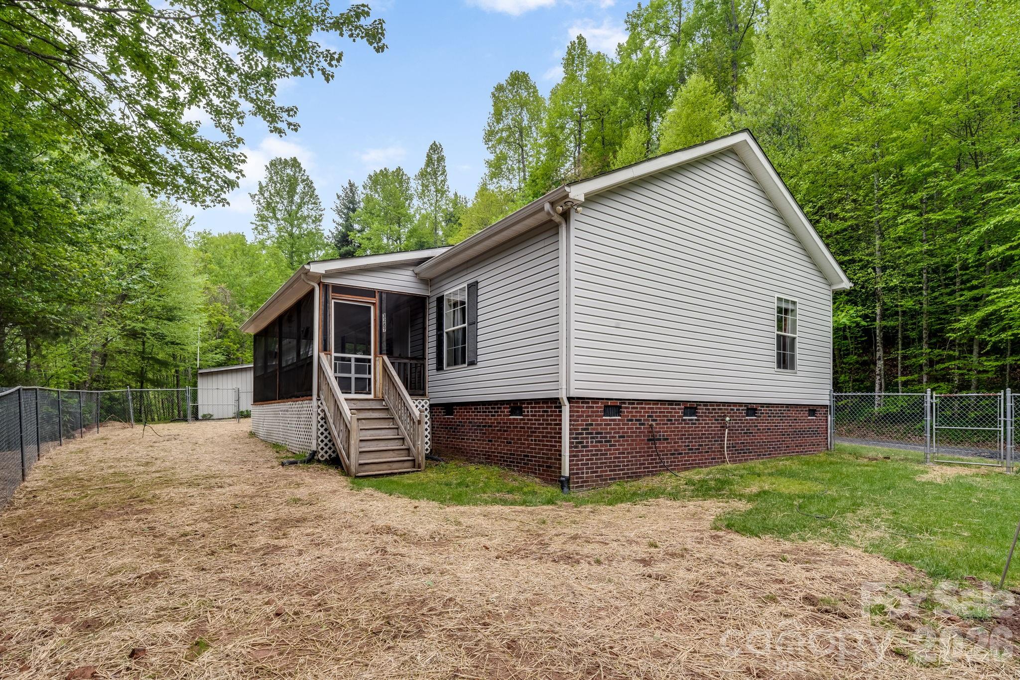3287 Cabin Creek Road — Zirconia