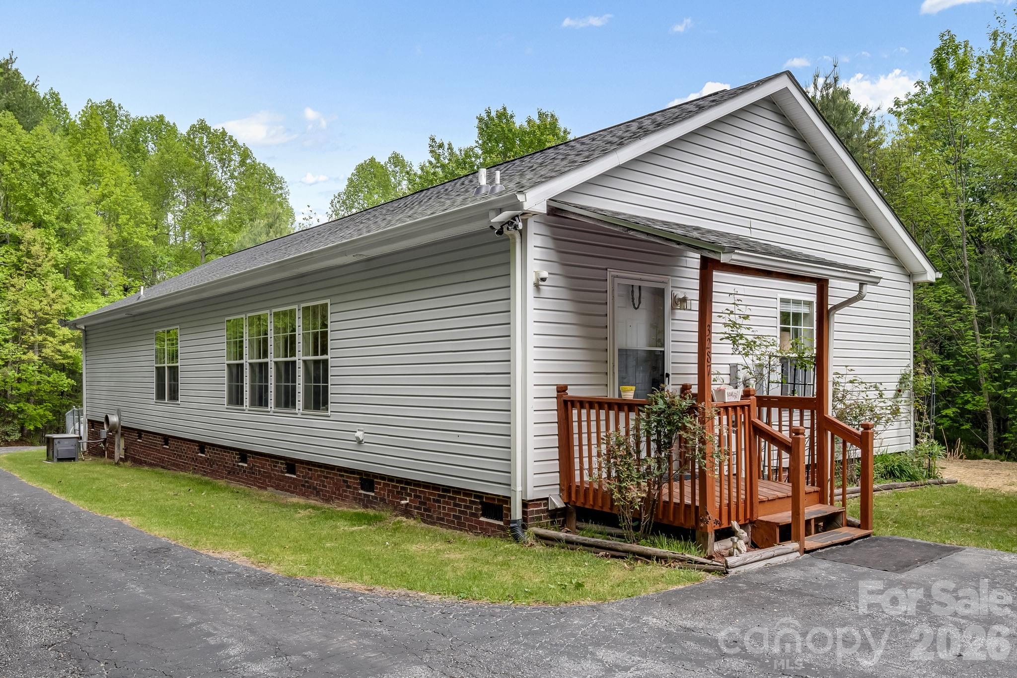3287 Cabin Creek Road — Zirconia