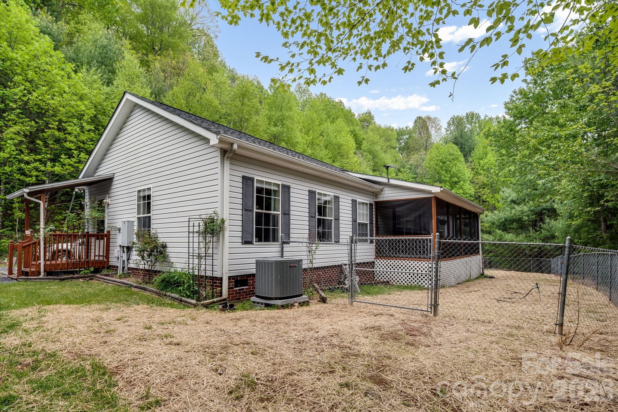 3287 Cabin Creek Road — Zirconia
