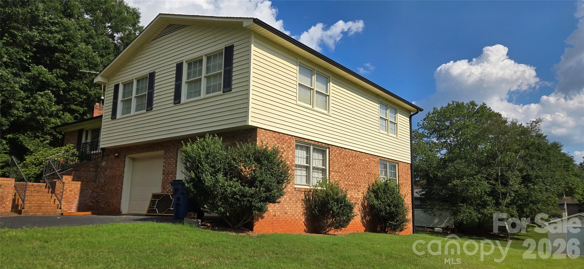 131 N Morvue Loop N — Statesville