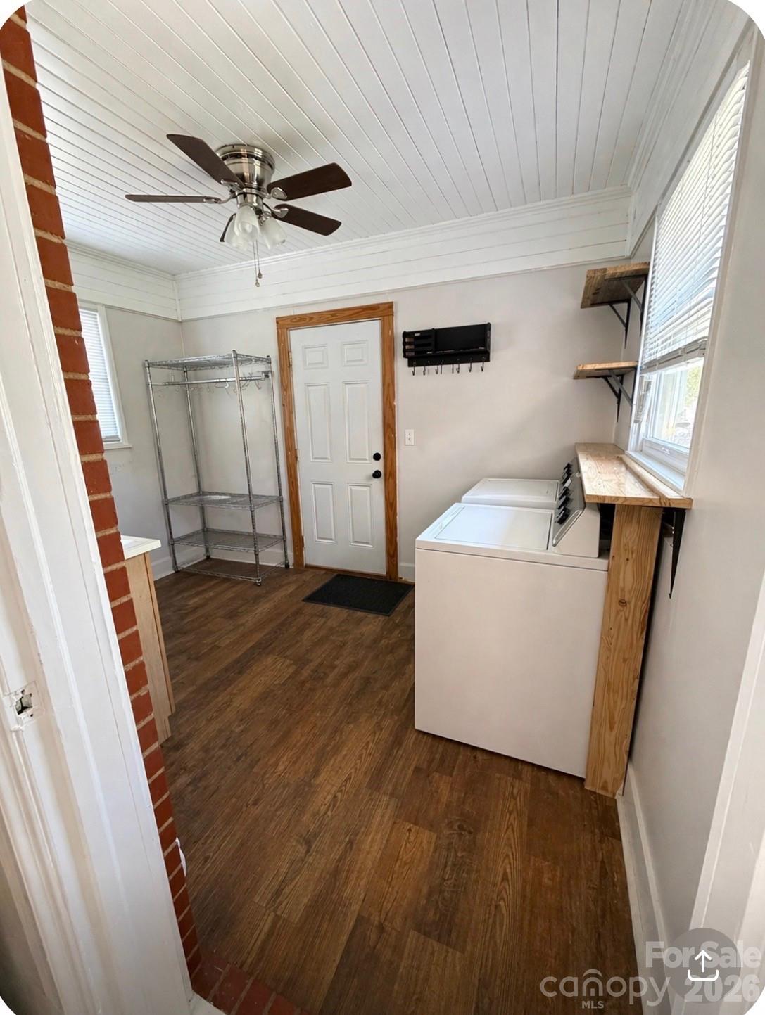 40582 Old Cottonville Road — Norwood