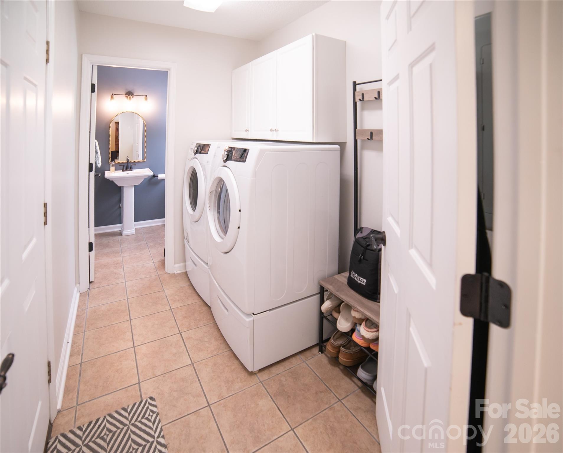 1793 Cedar Drive SE — Lenoir