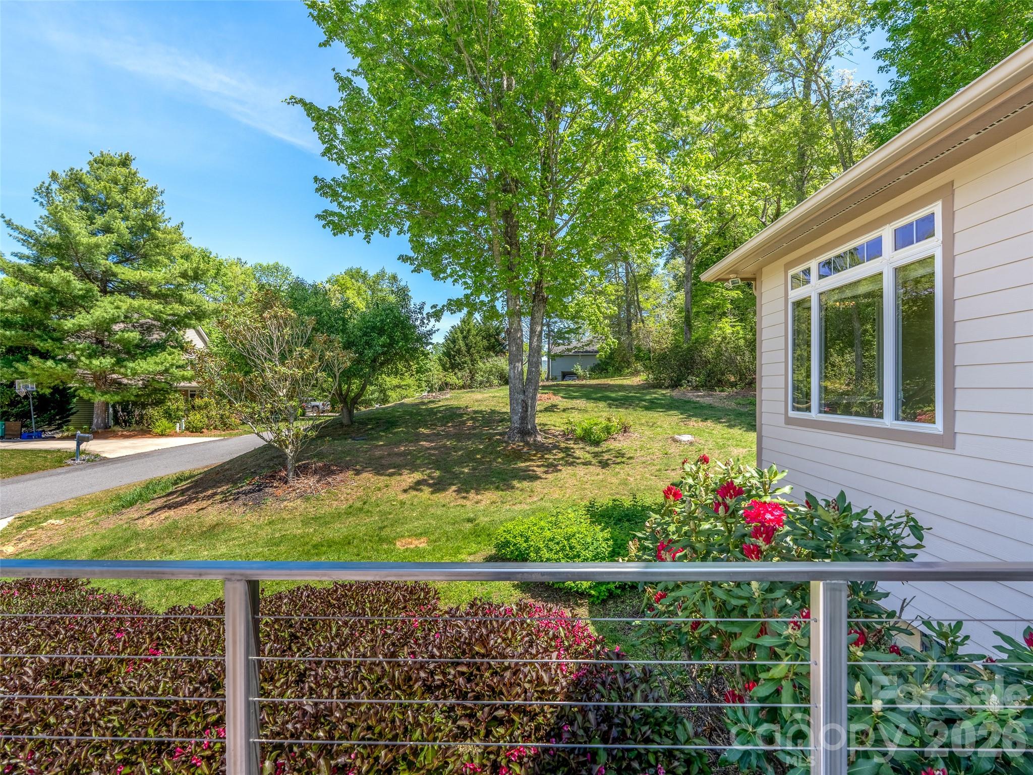 16 Chickadee Lane — Fairview