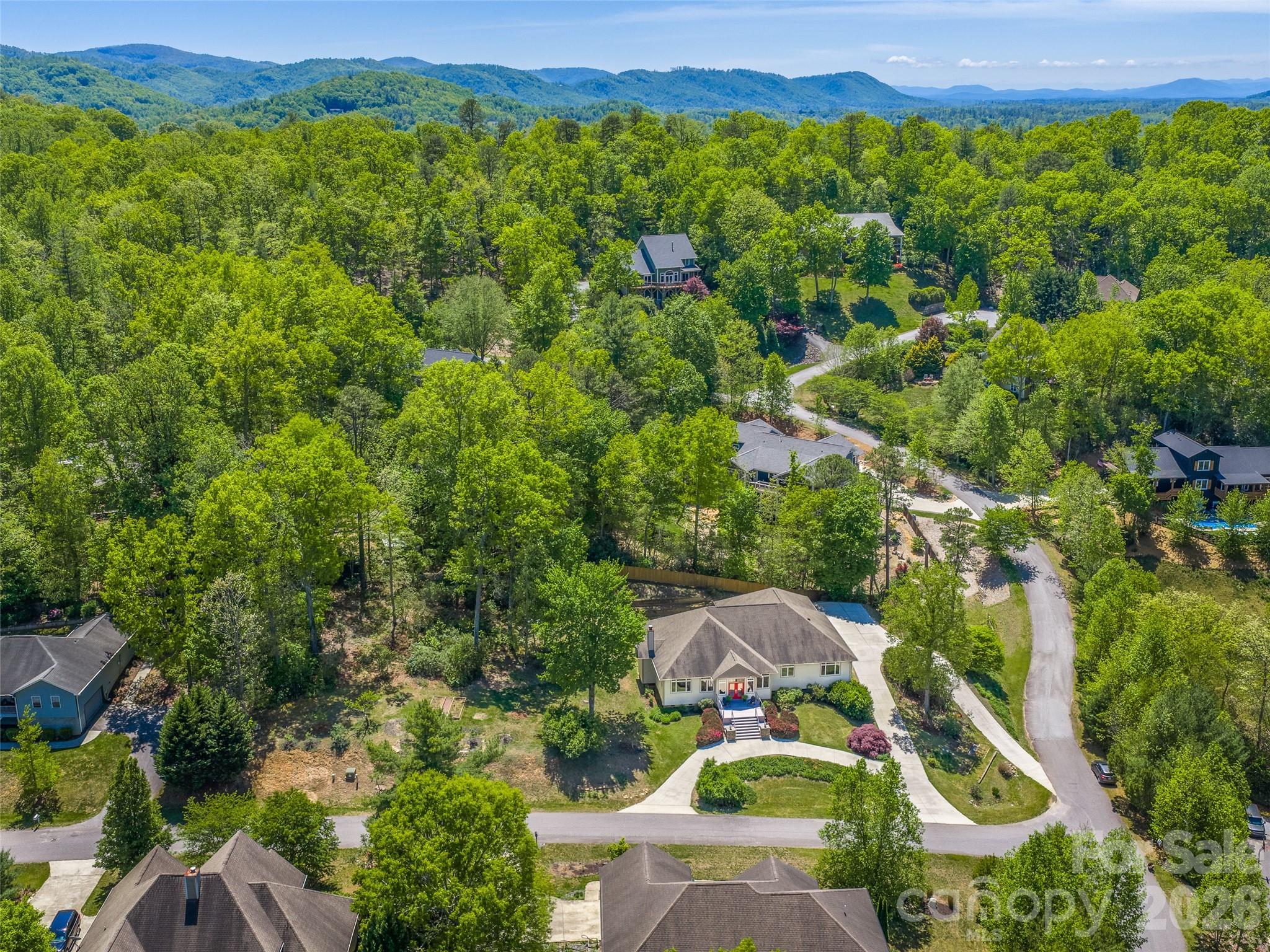 16 Chickadee Lane — Fairview