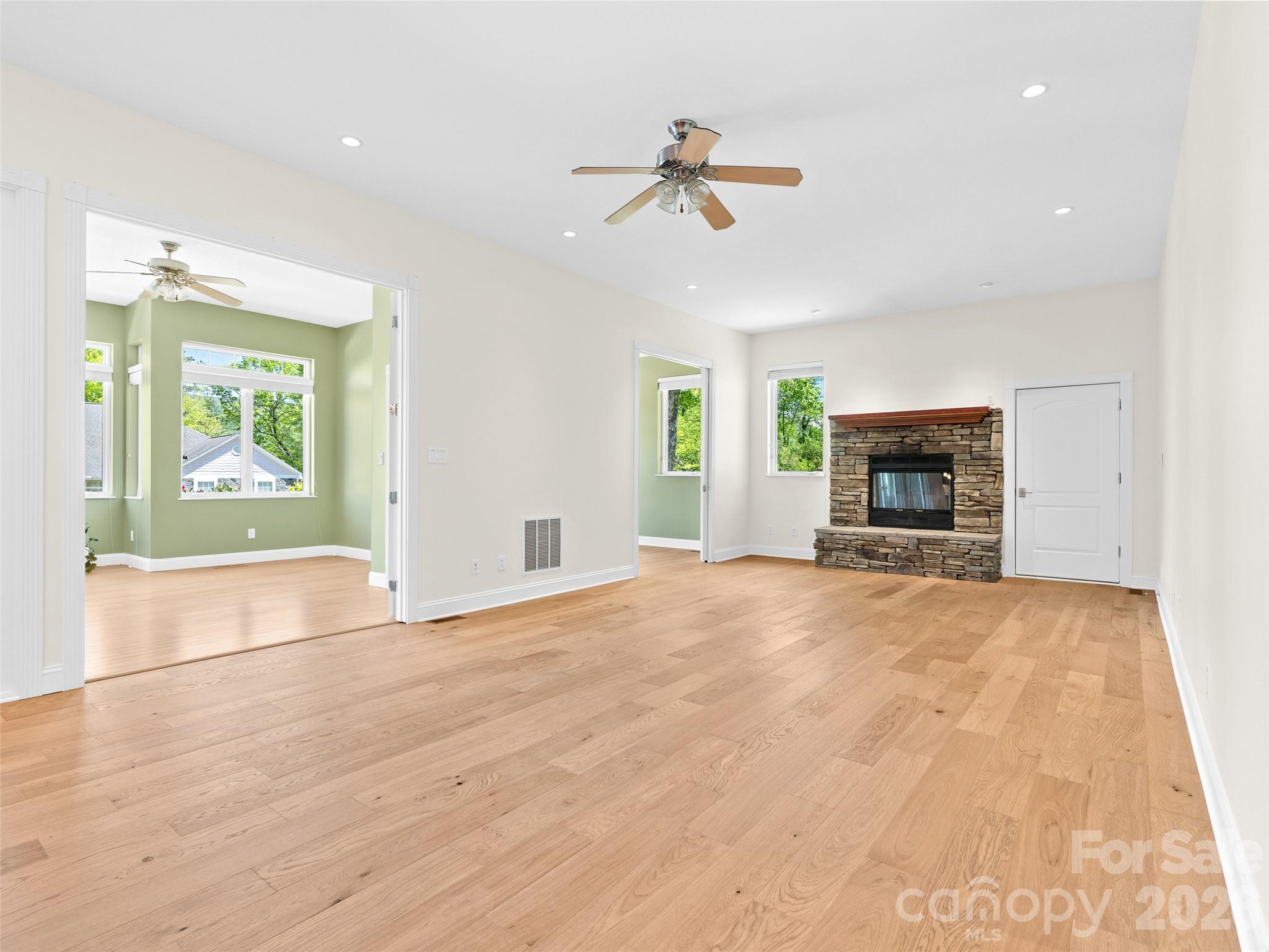 16 Chickadee Lane — Fairview