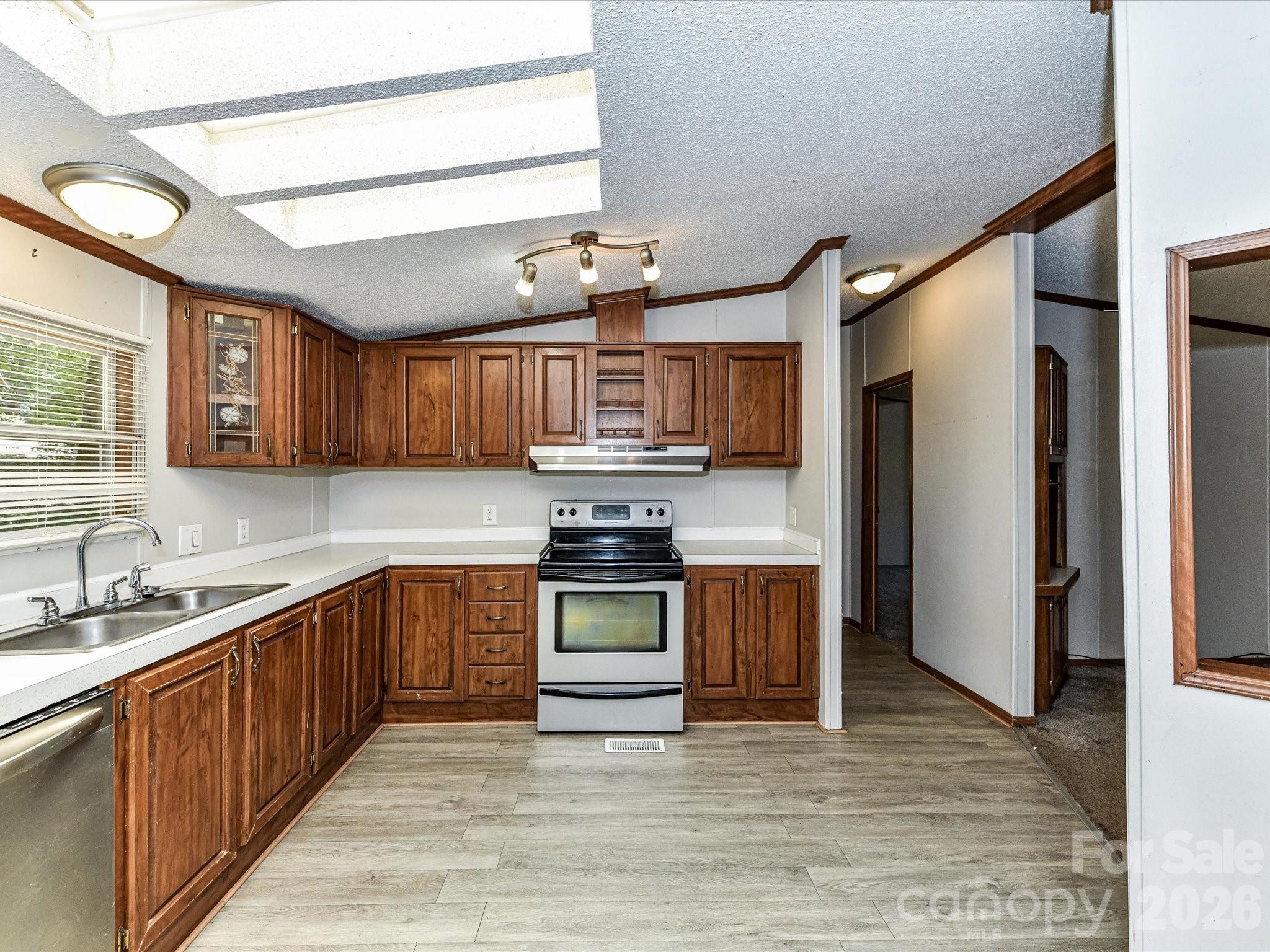 3690 Vickery Drive — Maiden