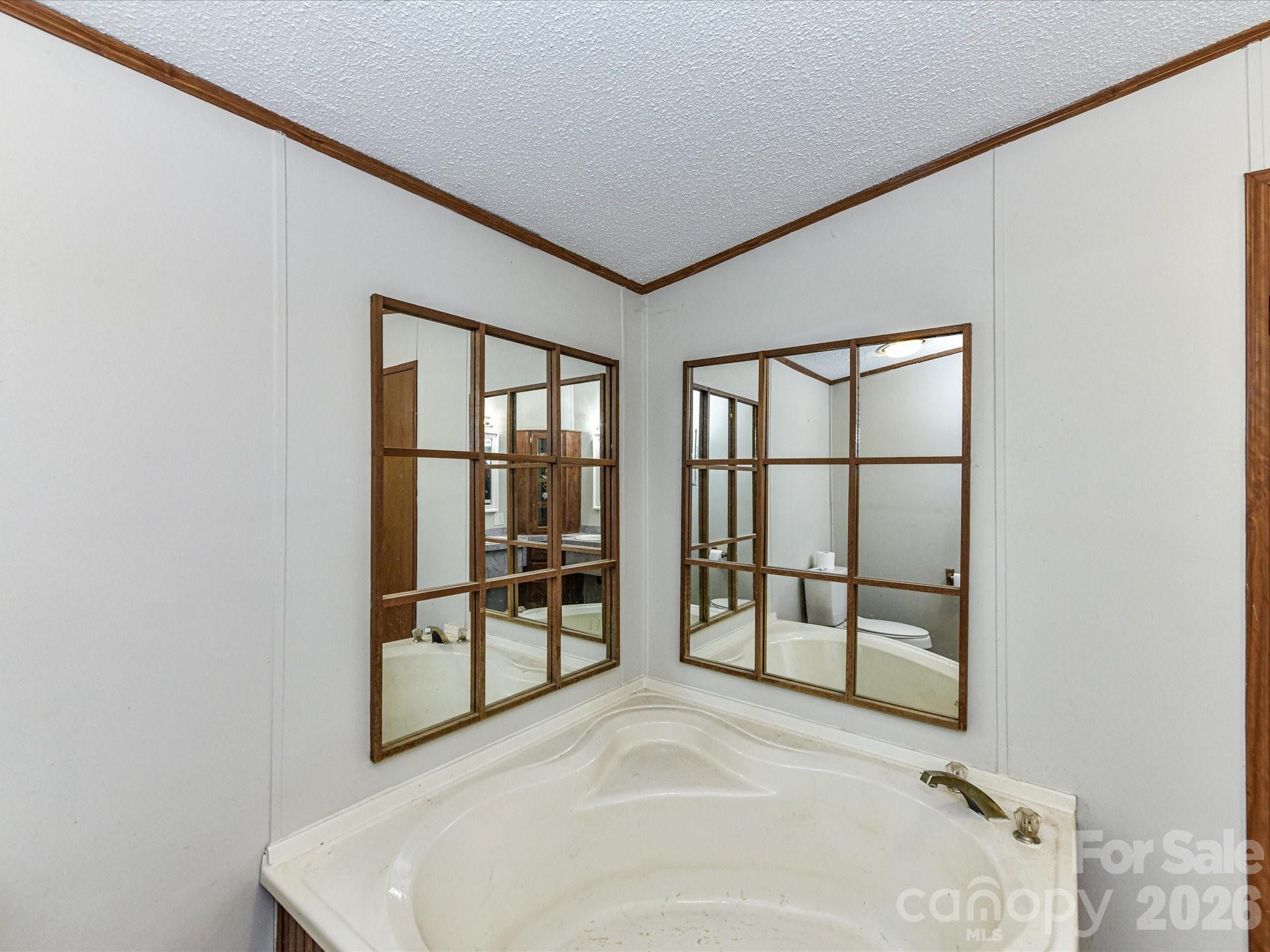 3690 Vickery Drive — Maiden
