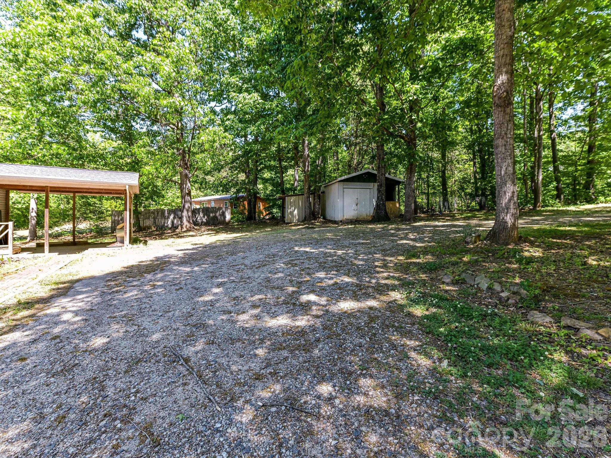 3690 Vickery Drive — Maiden