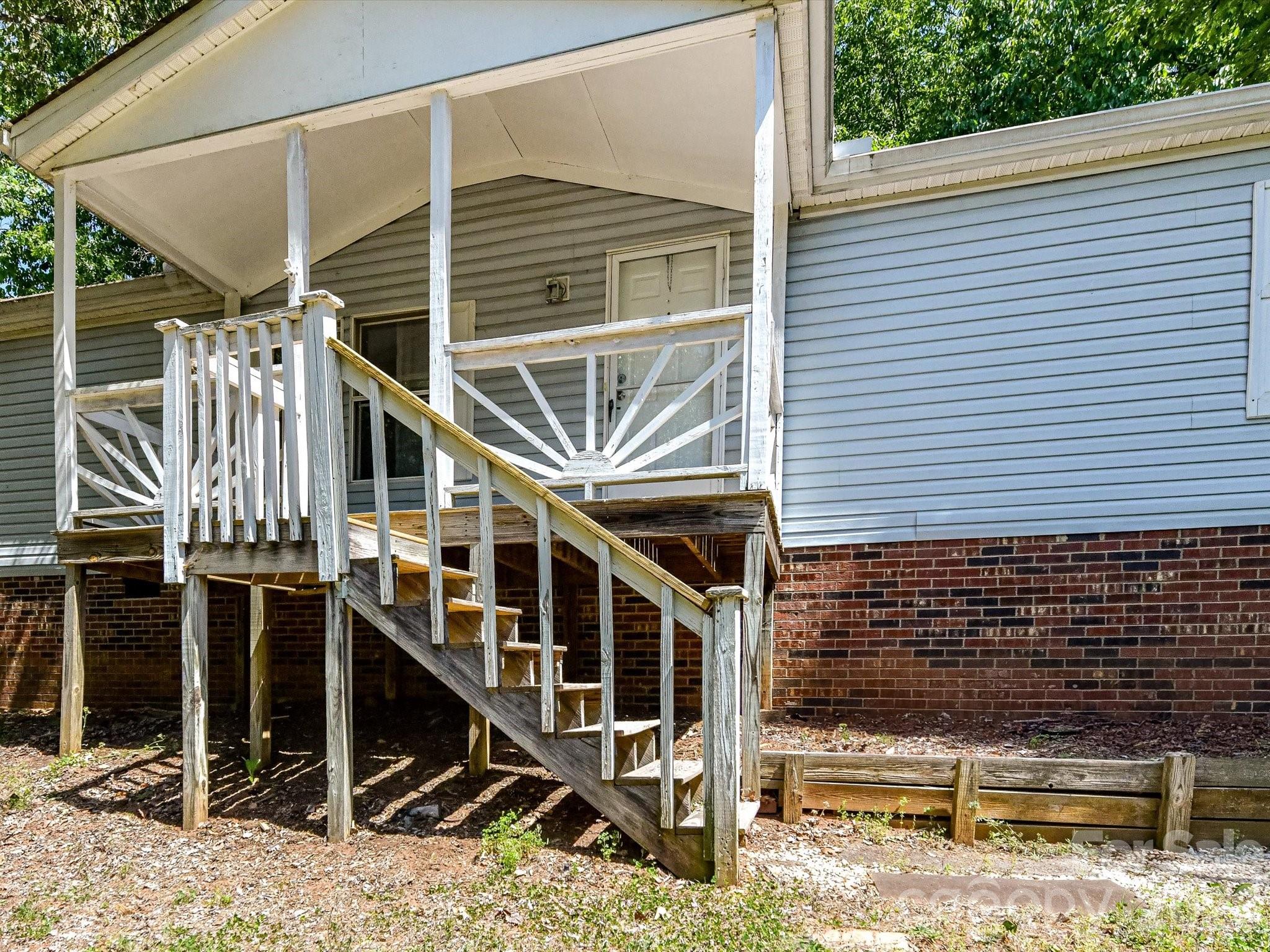 3690 Vickery Drive — Maiden