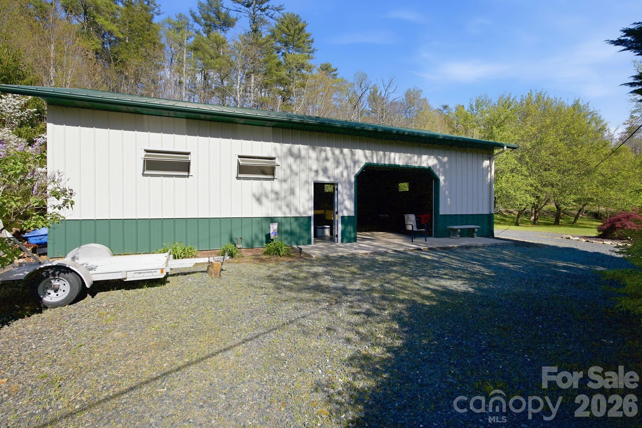 8186 NC 183 Highway — Linville Falls