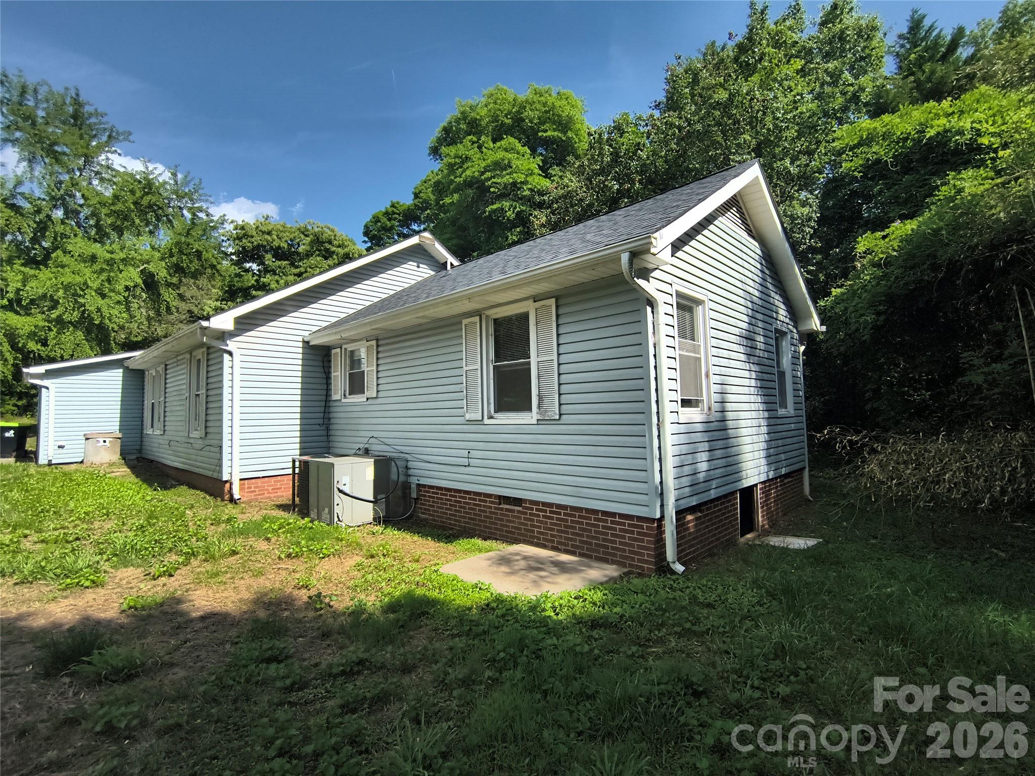 229 Friendship Drive — Ellenboro