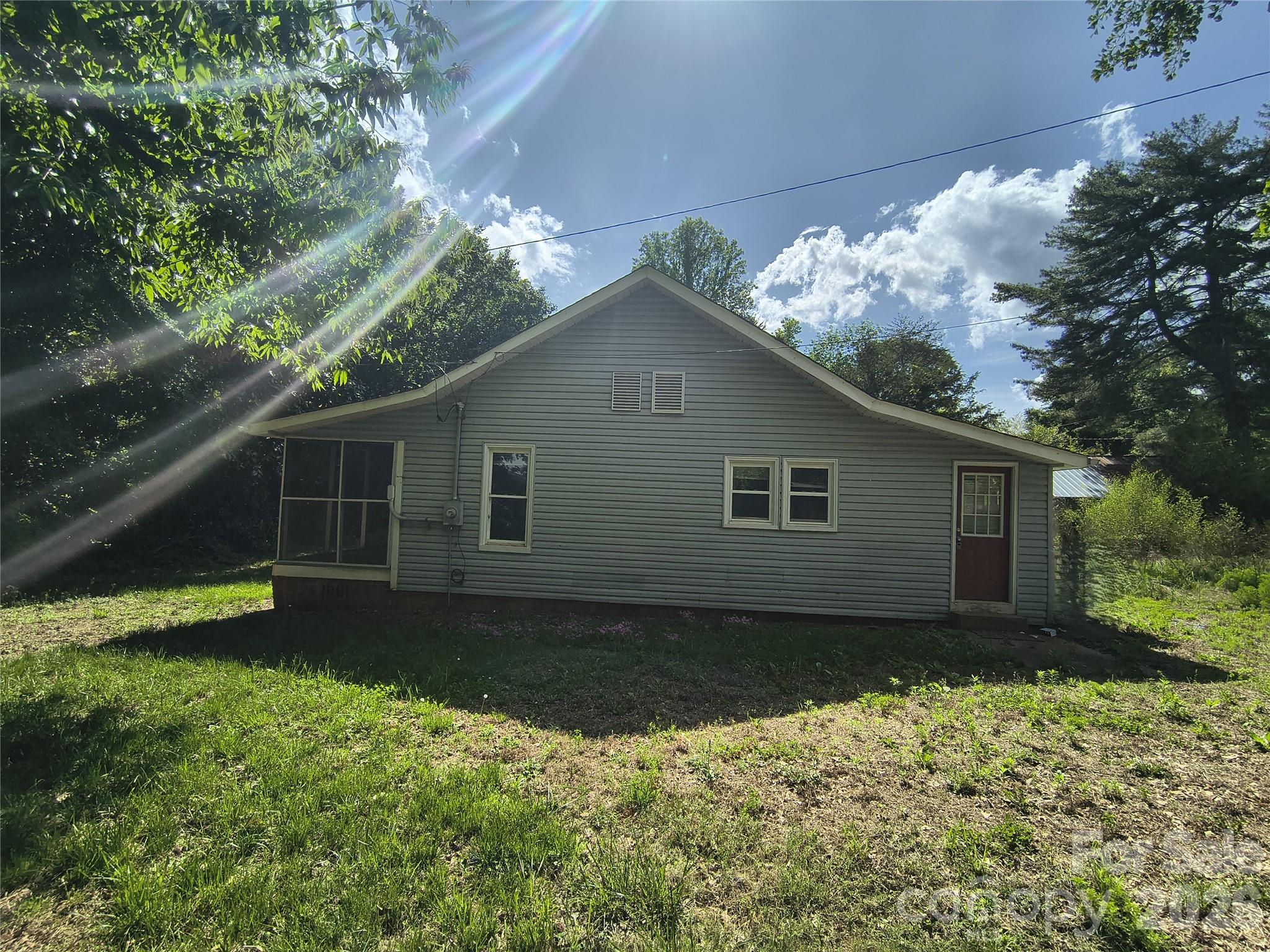 229 Friendship Drive — Ellenboro