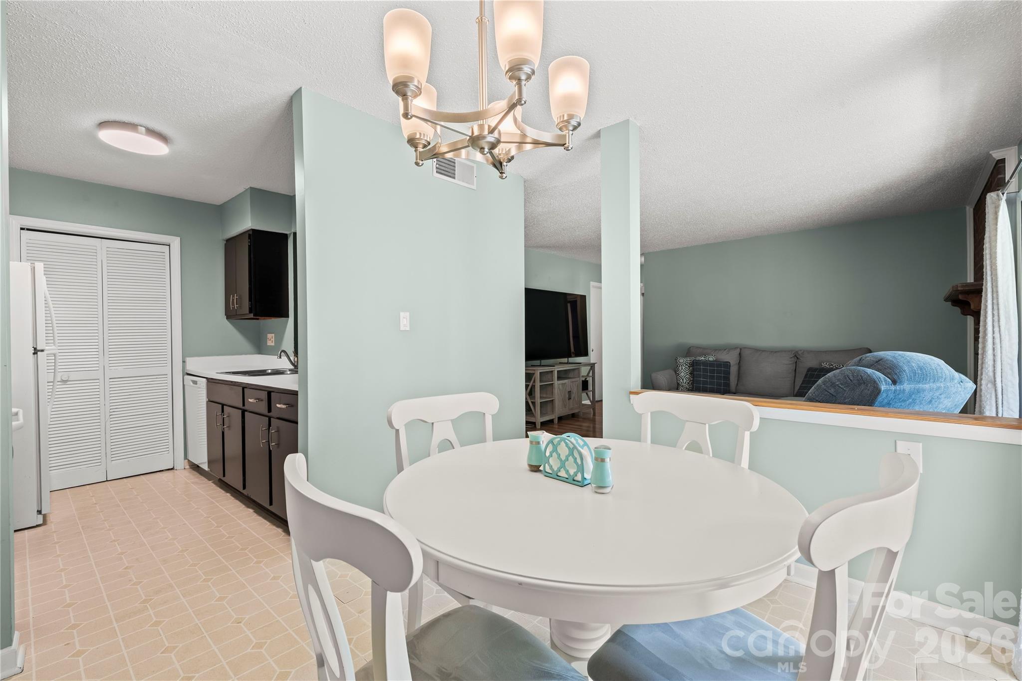 11066 Harrowfield Road — Charlotte