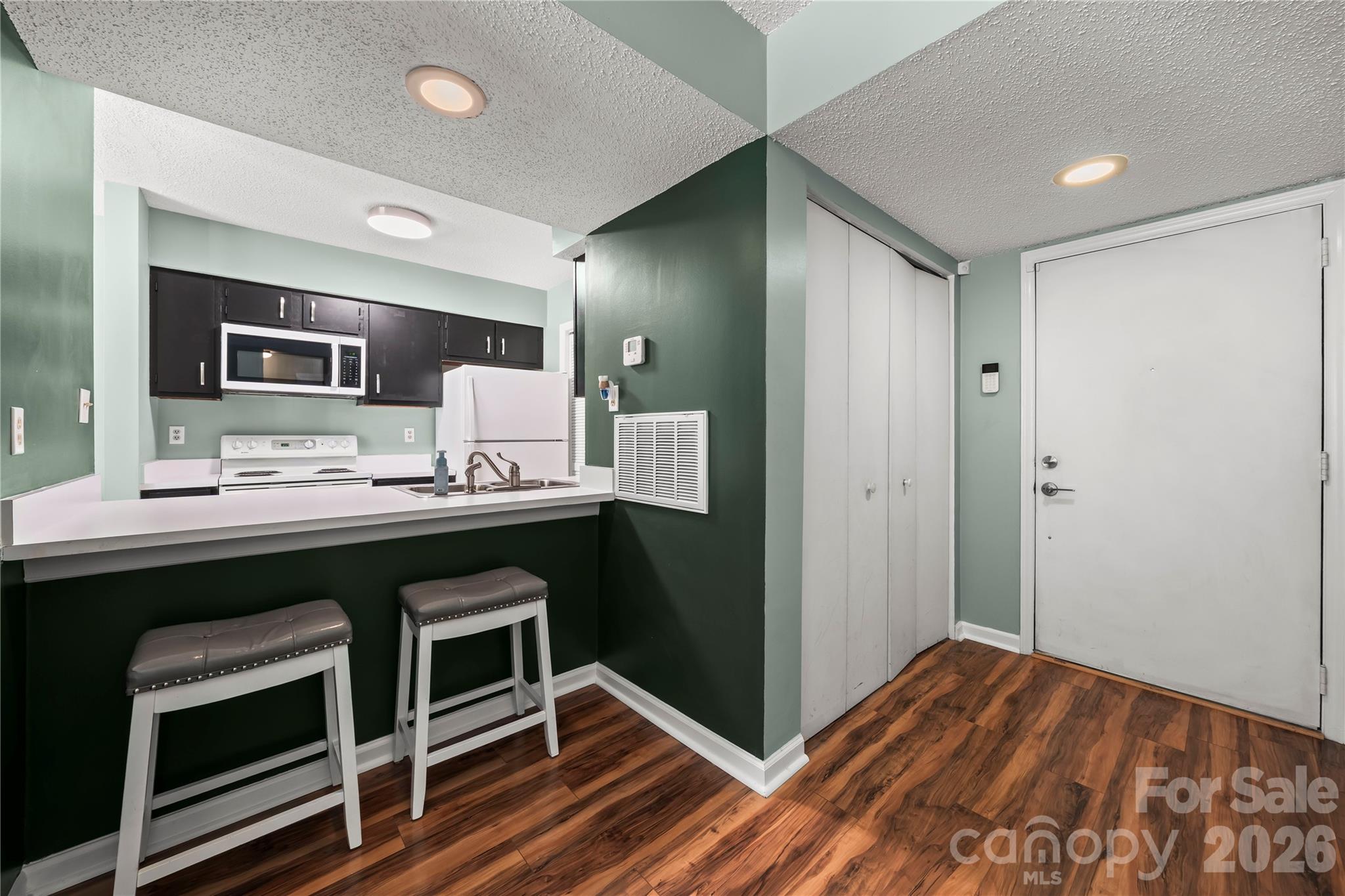 11066 Harrowfield Road — Charlotte