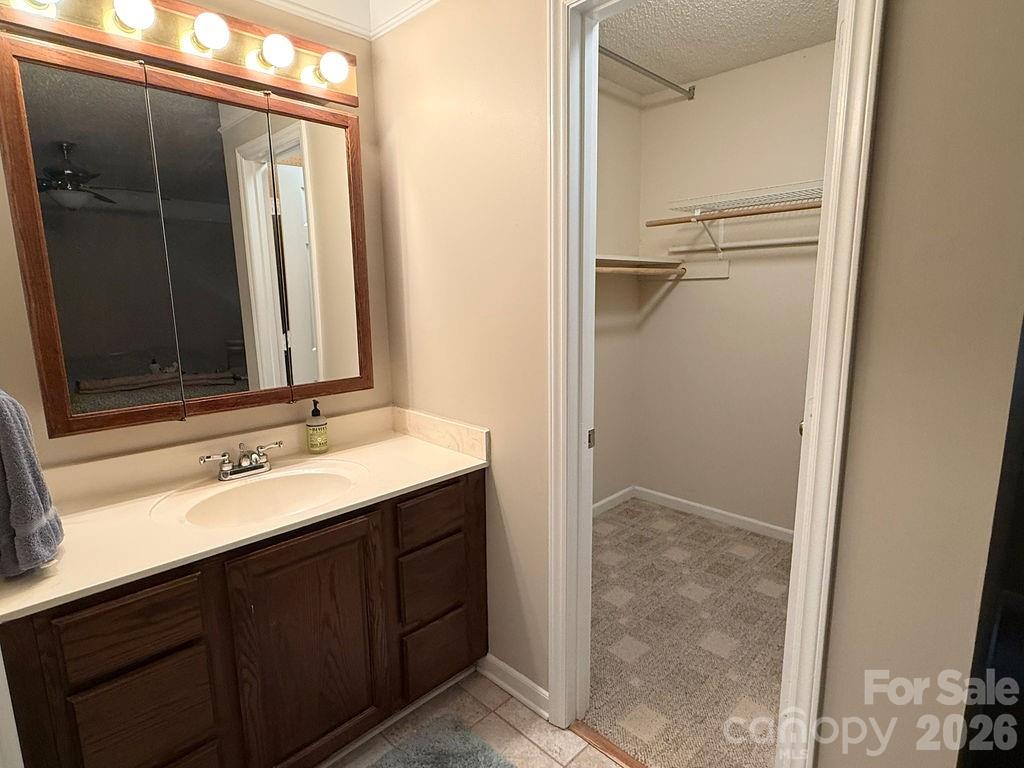 11718 Rimrock Canyon Drive — Charlotte