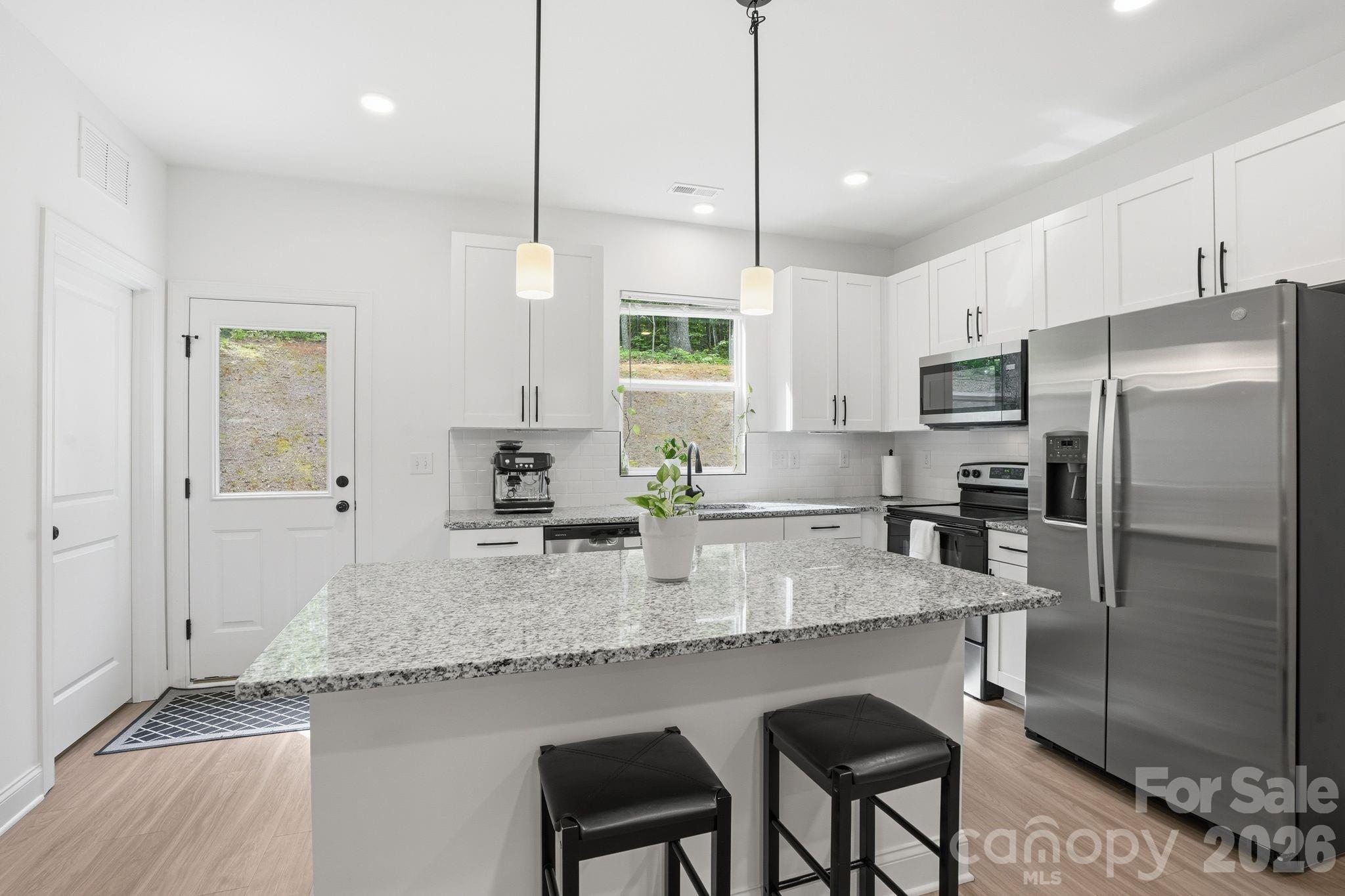 403 Sunset Drive — Bessemer City