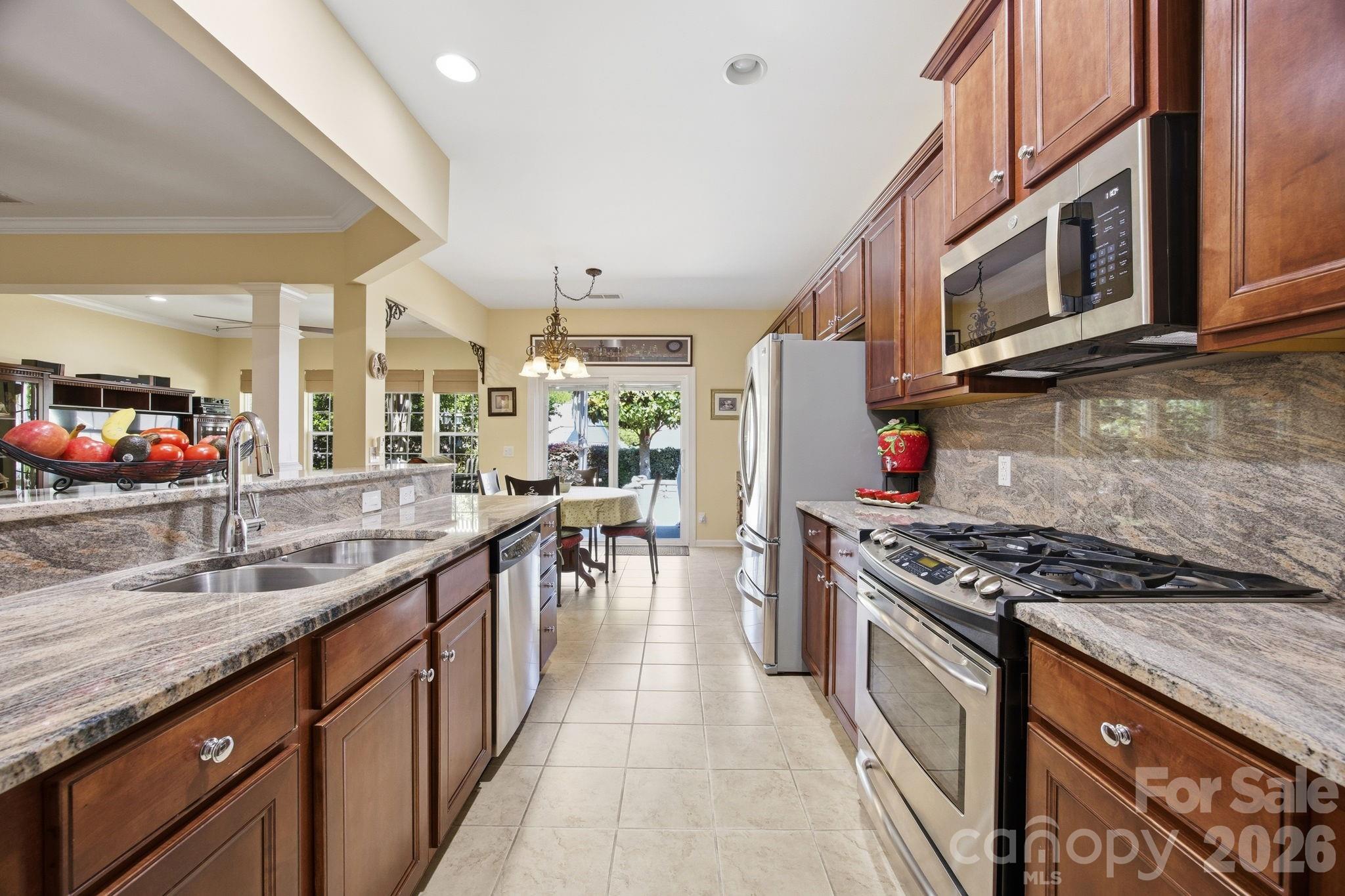 23119 kingfisher Drive — Fort Mill