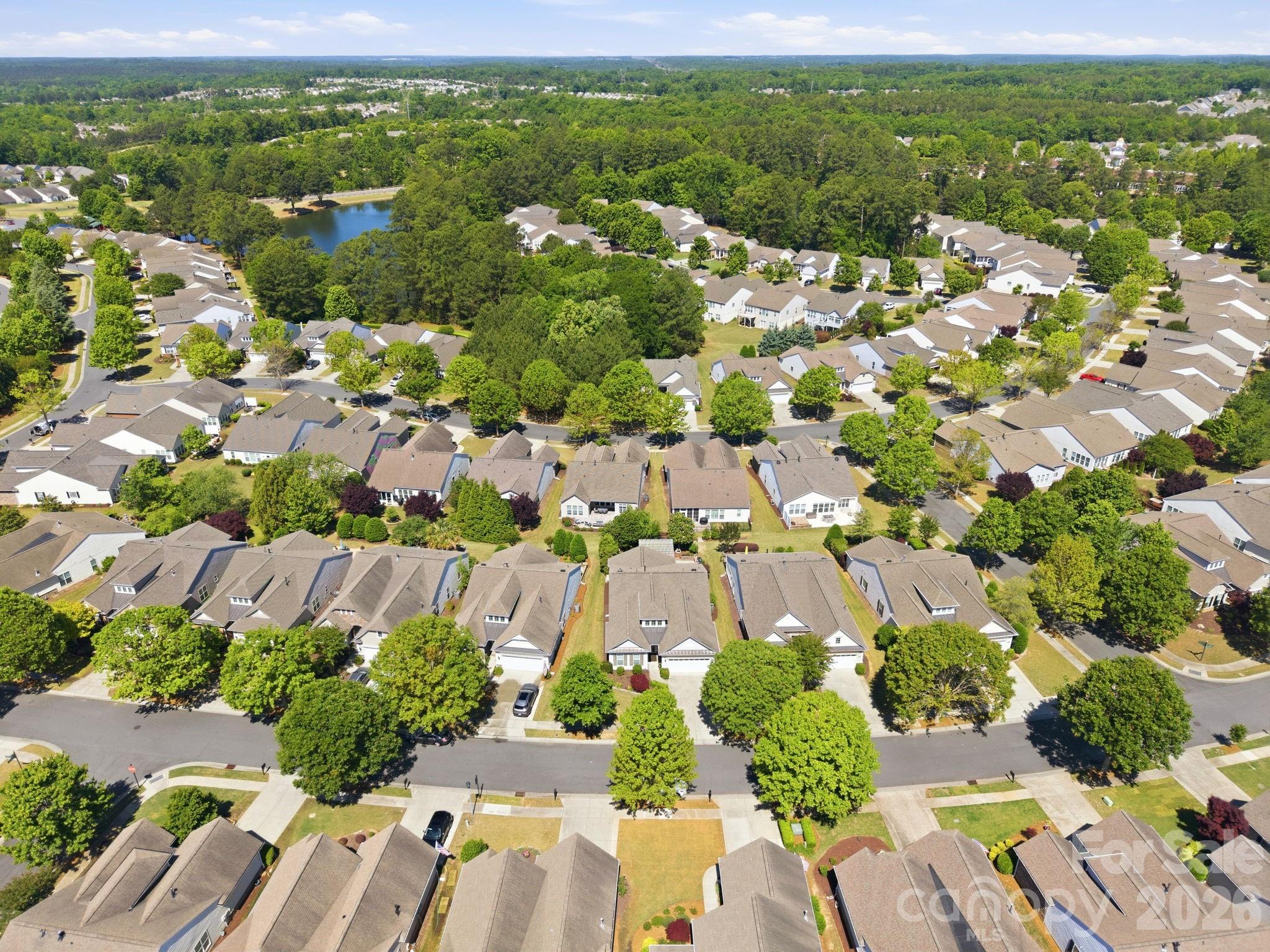 23119 kingfisher Drive — Fort Mill