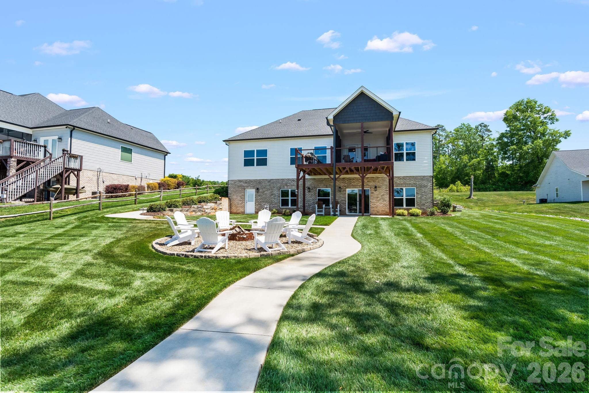 383 Rolling Road — Lexington