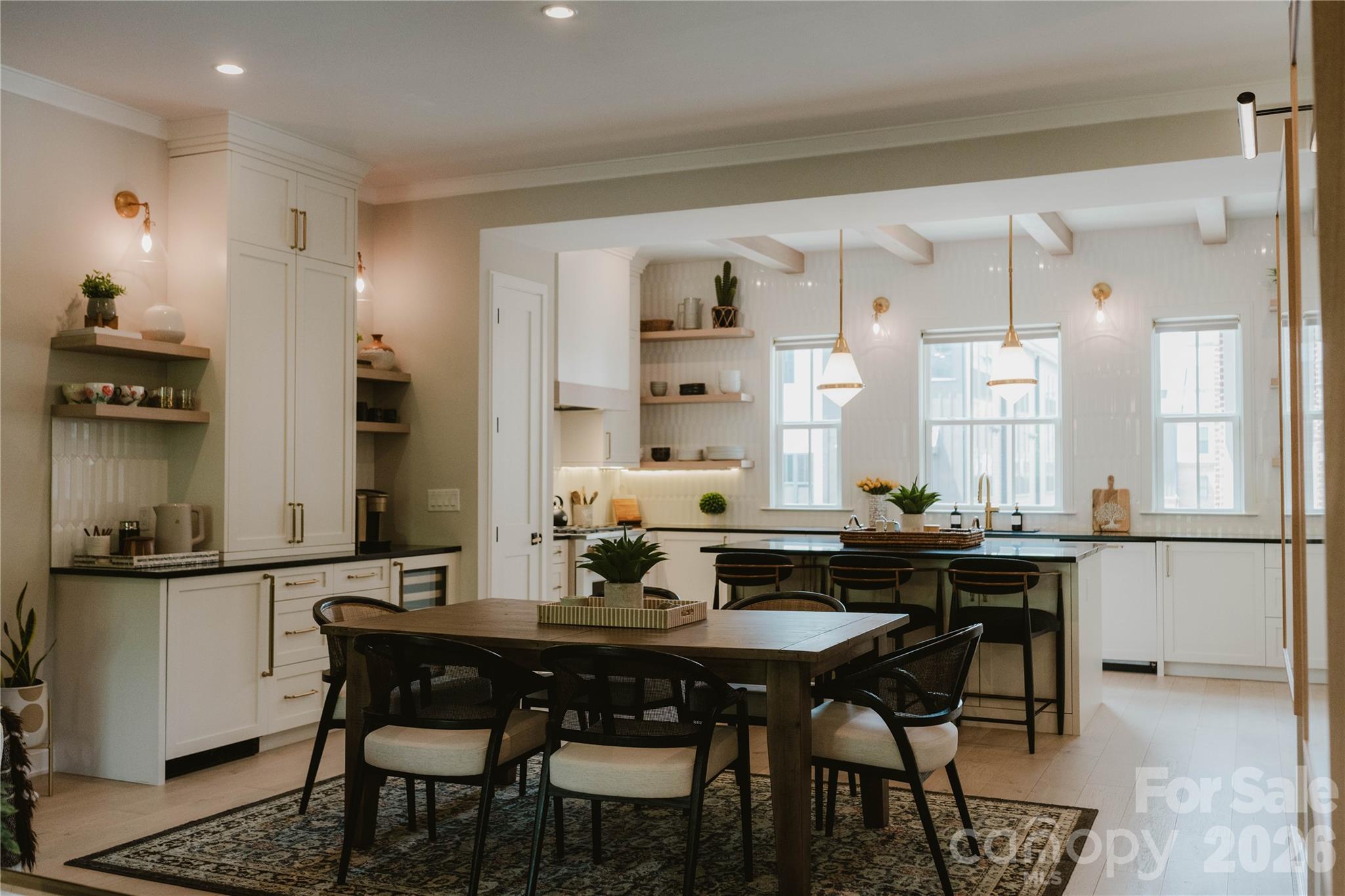 3060 Selwyn Avenue — Charlotte