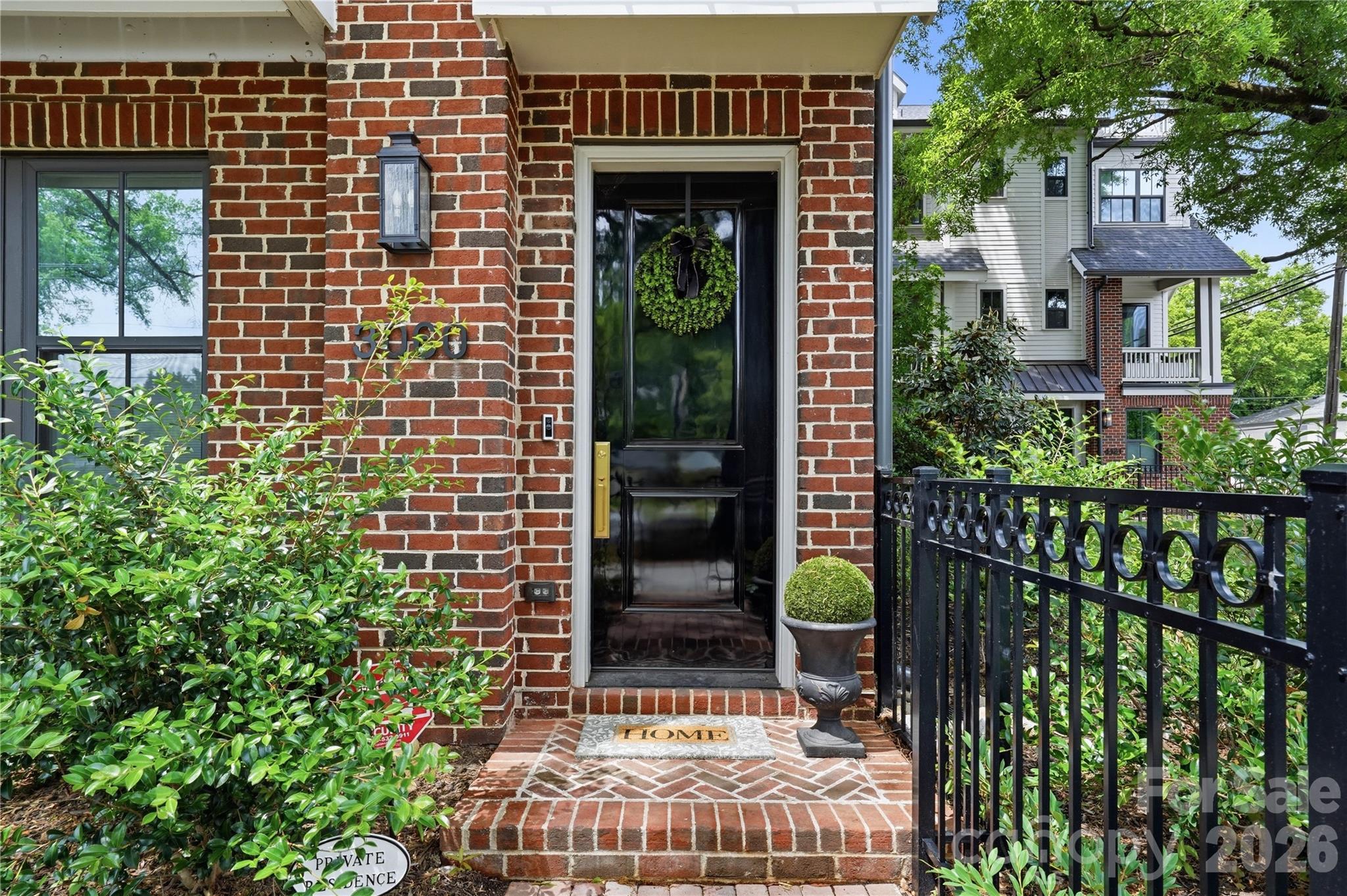 3060 Selwyn Avenue — Charlotte