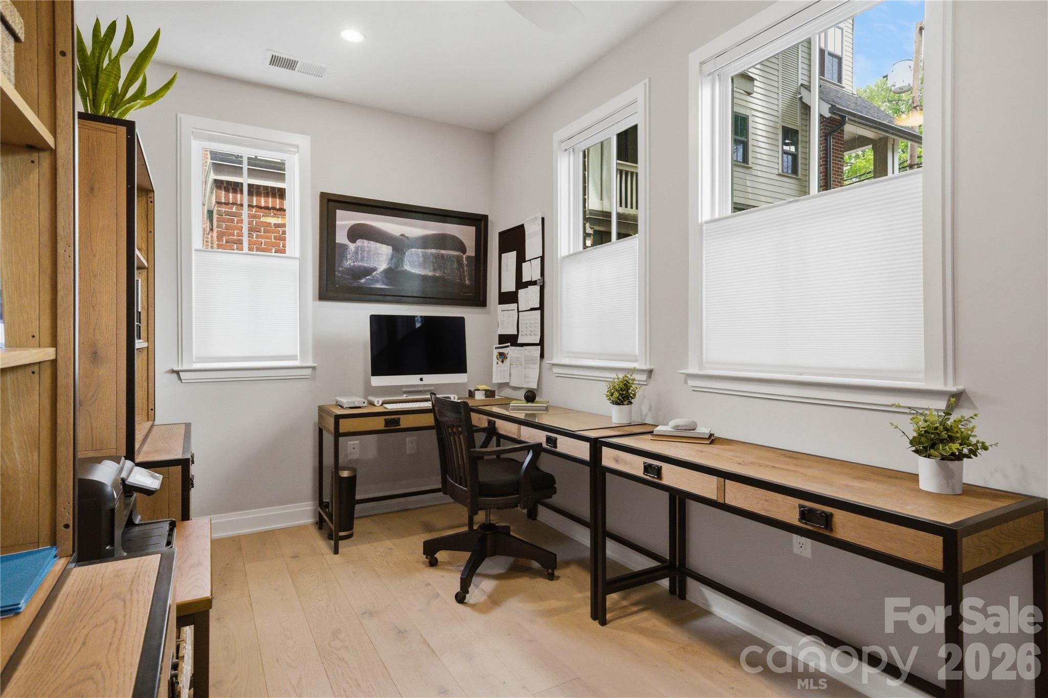 3060 Selwyn Avenue — Charlotte