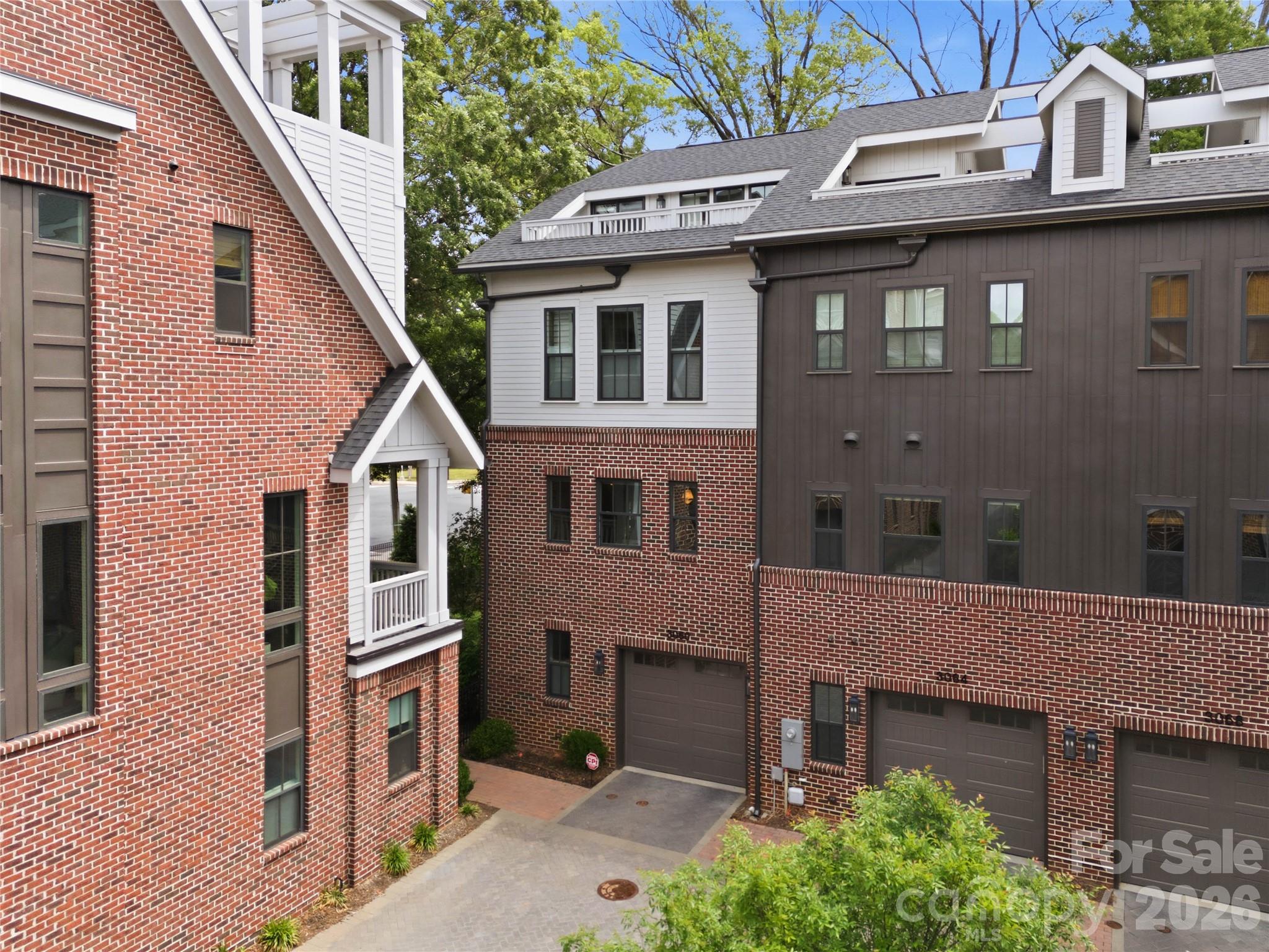 3060 Selwyn Avenue — Charlotte