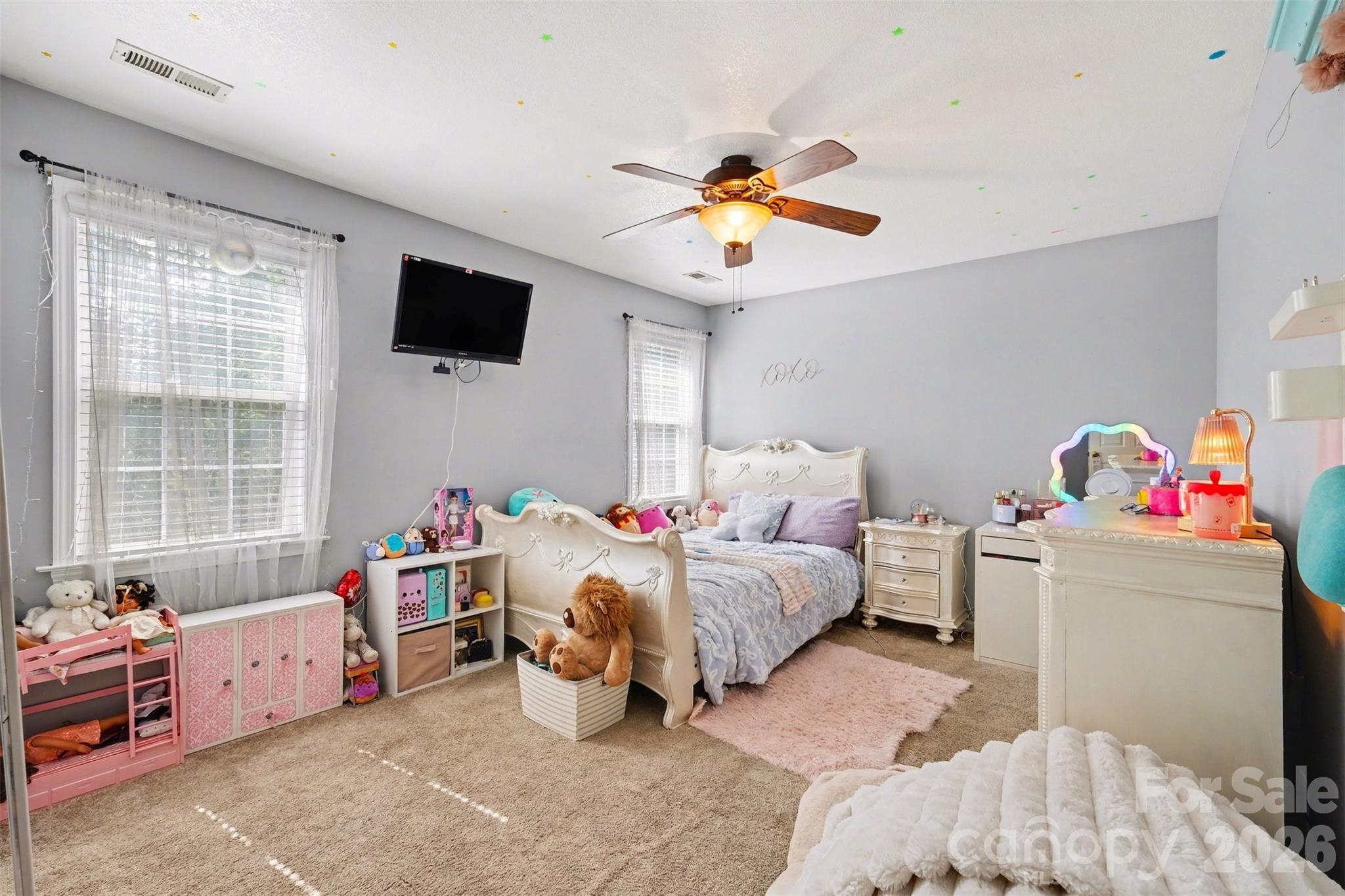 2056 Redberry Lane — Conover