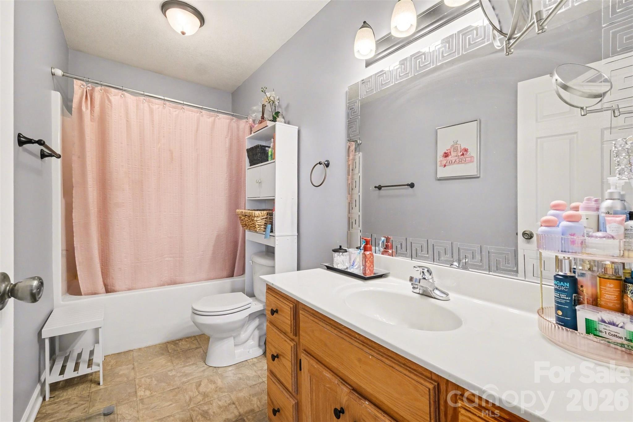 2056 Redberry Lane — Conover